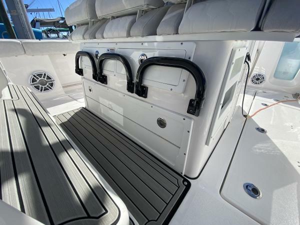 yachts-95882-367788_23.jpg