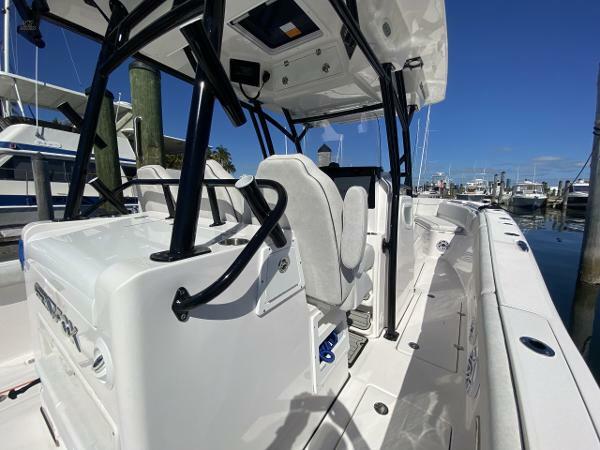 yachts-95882-367788_31.jpg