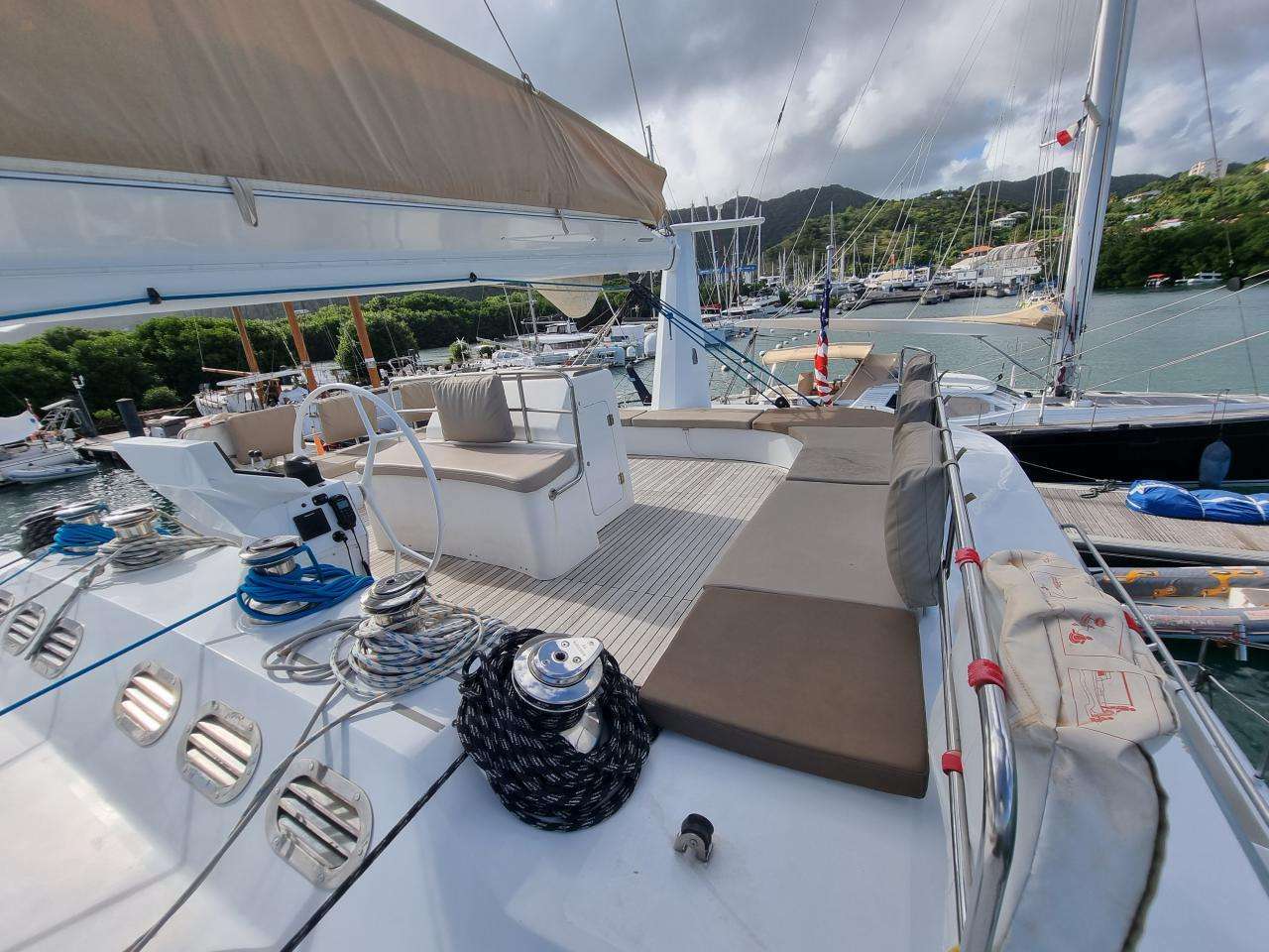 yachts-95933-367988_16.jpg