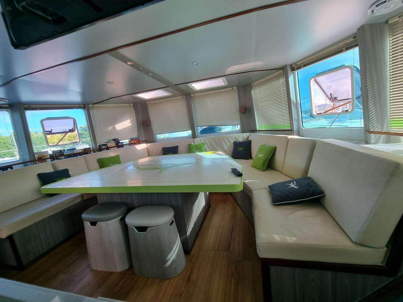 yachts-95933-367988_30.jpg