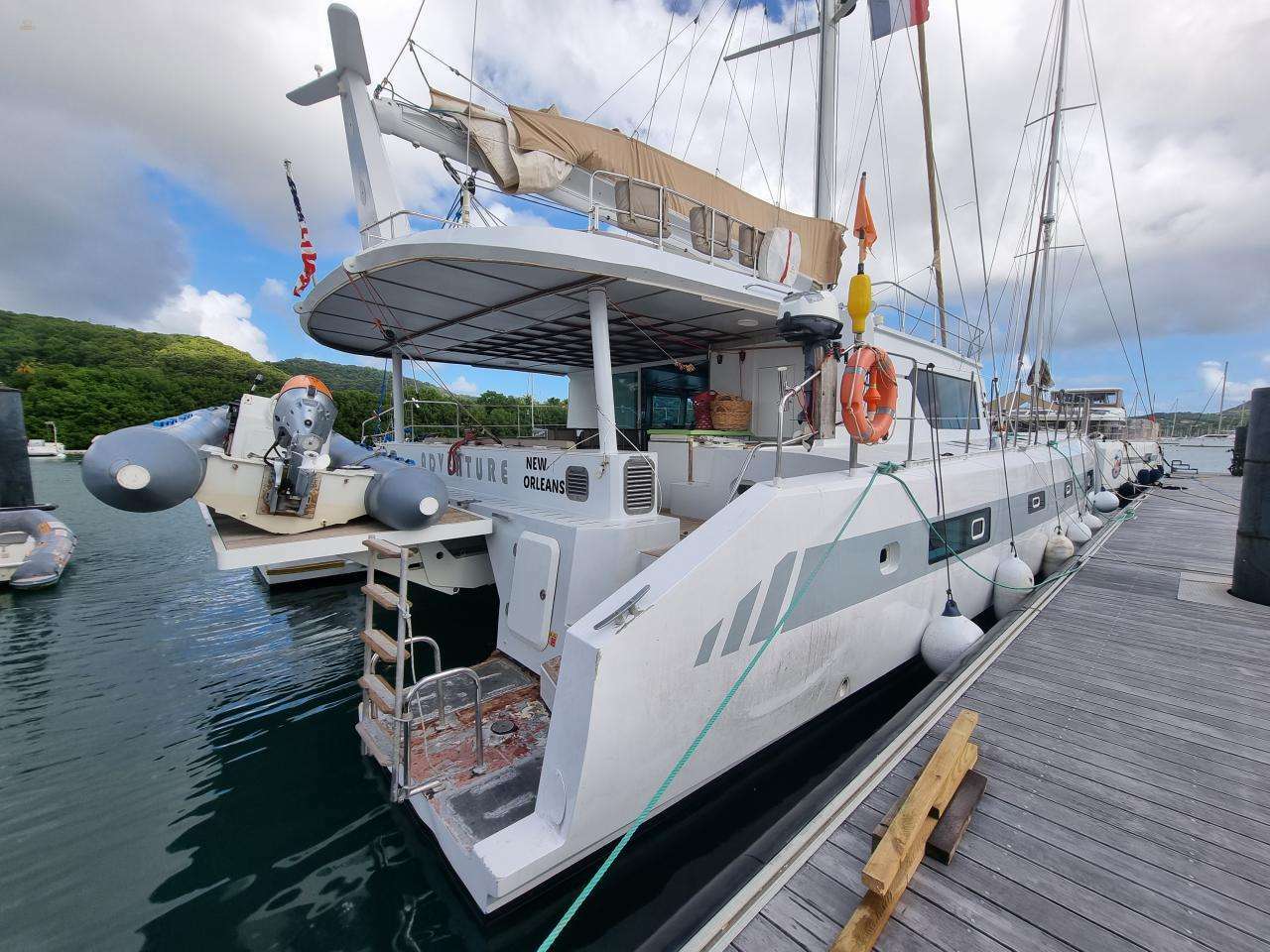 yachts-95933-367988_4.jpg