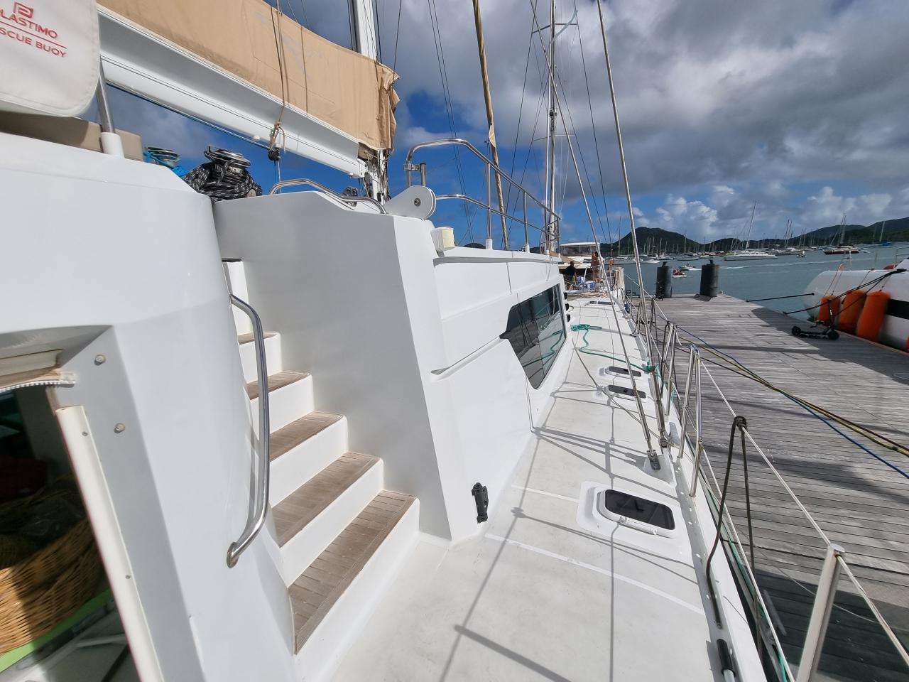 yachts-95933-367988_7.jpg