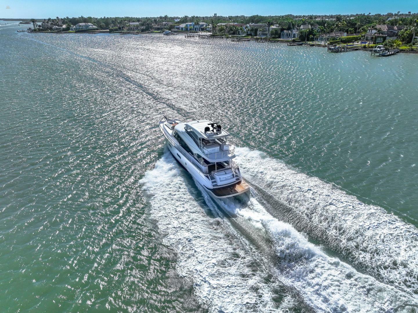 yachts-96589-370588_25.jpg