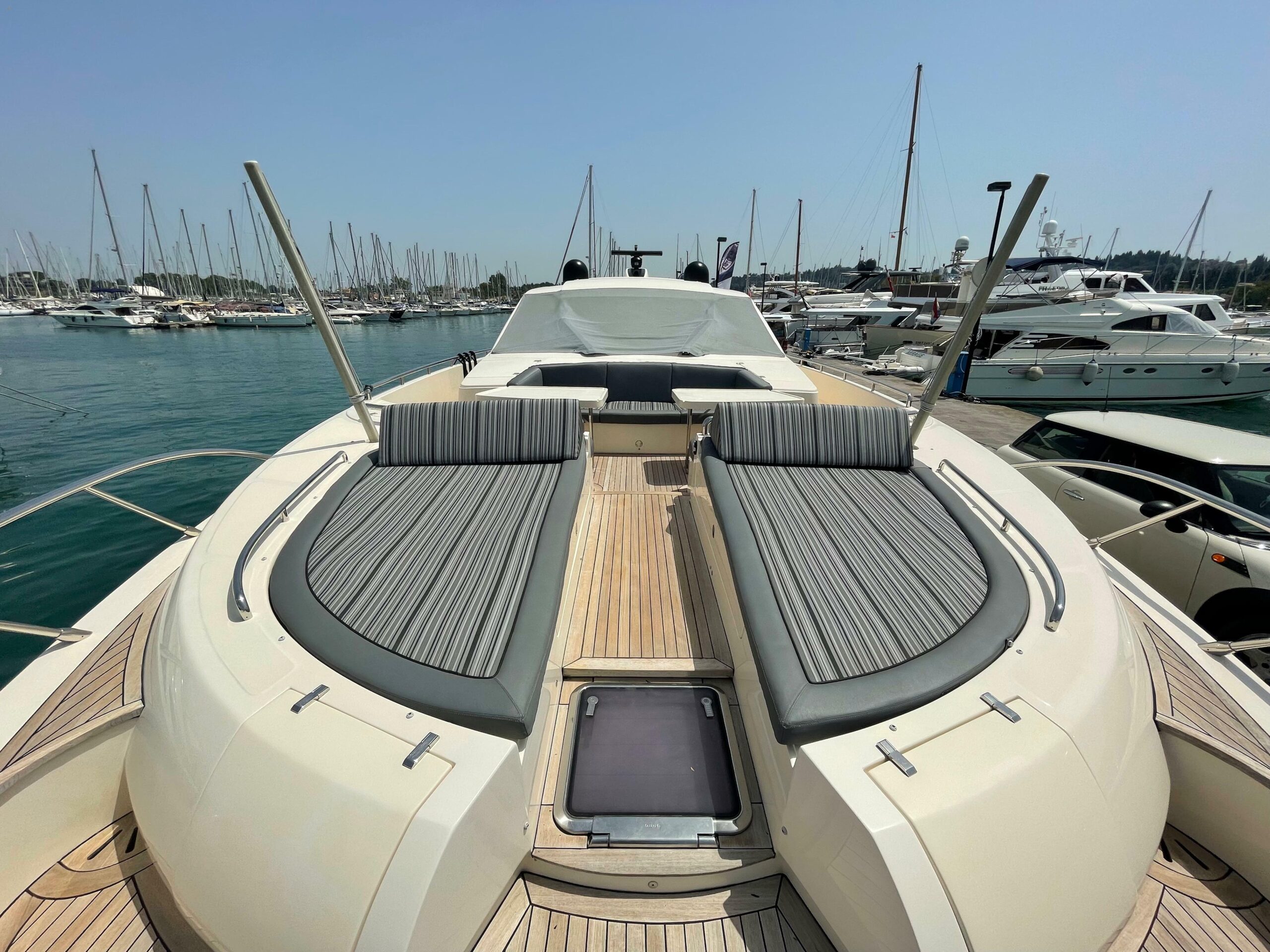 yachts-96732-371121_5.jpg