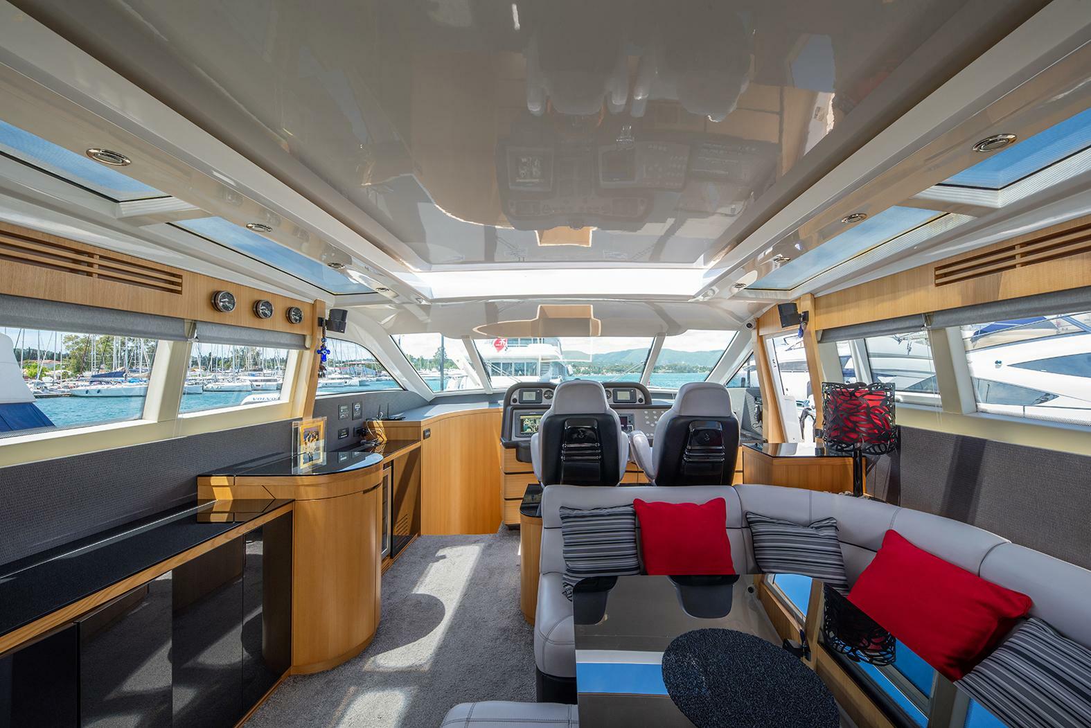 yachts-96732-371121_7.jpg