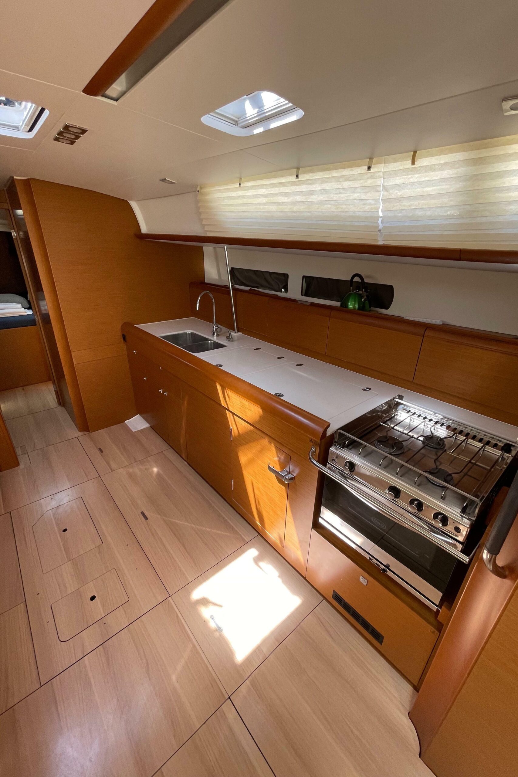yachts-96738-371129_17.jpg