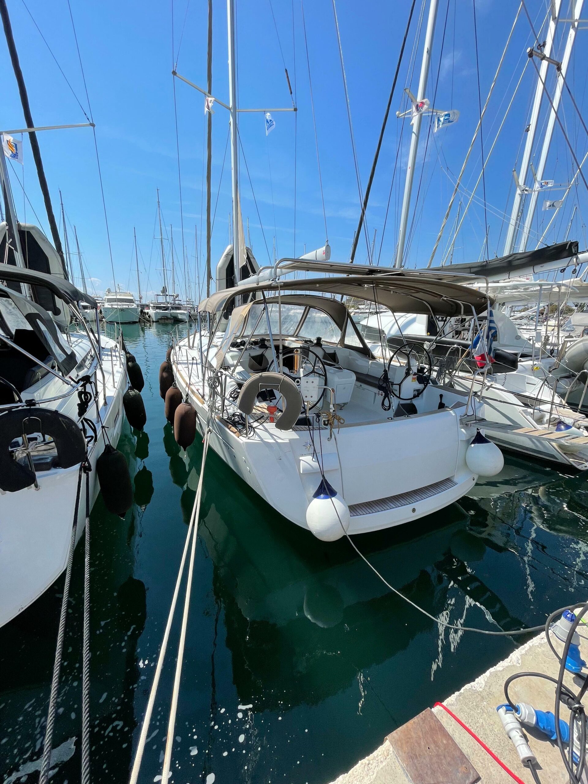 yachts-96738-371129_2.jpg