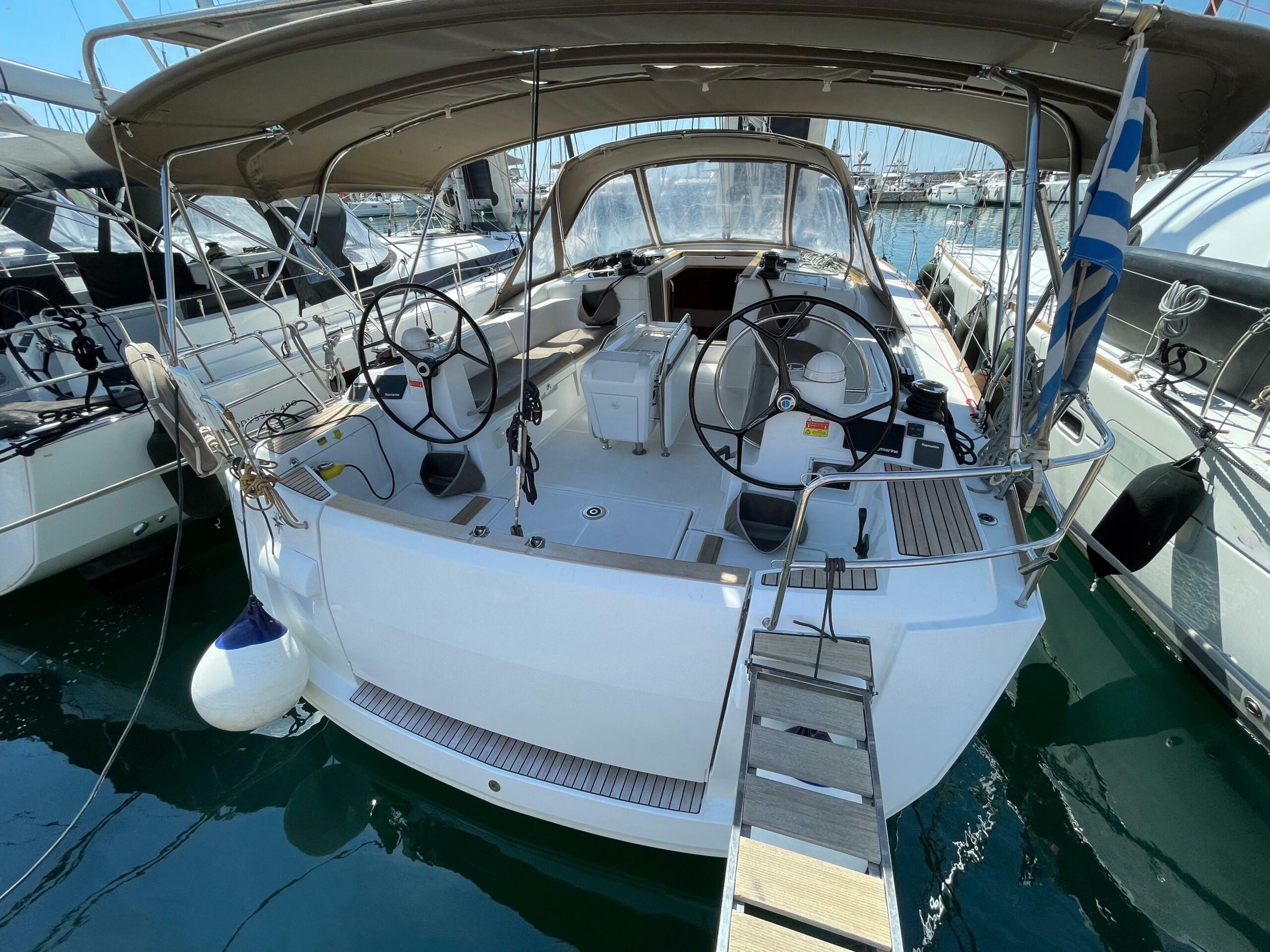 yachts-96738-371129_3.jpg