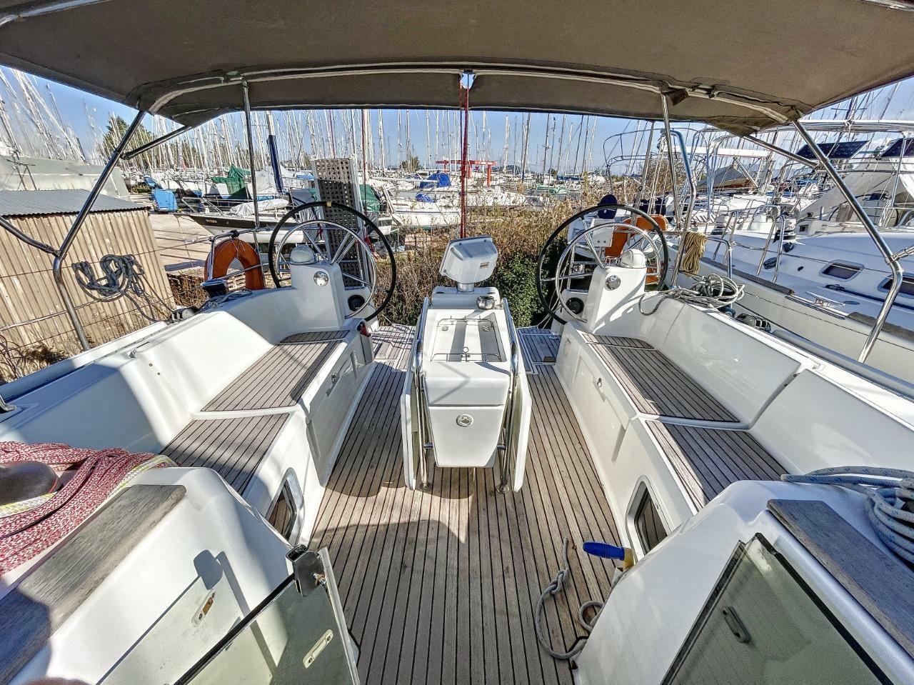 yachts-96766-371165_3.jpg