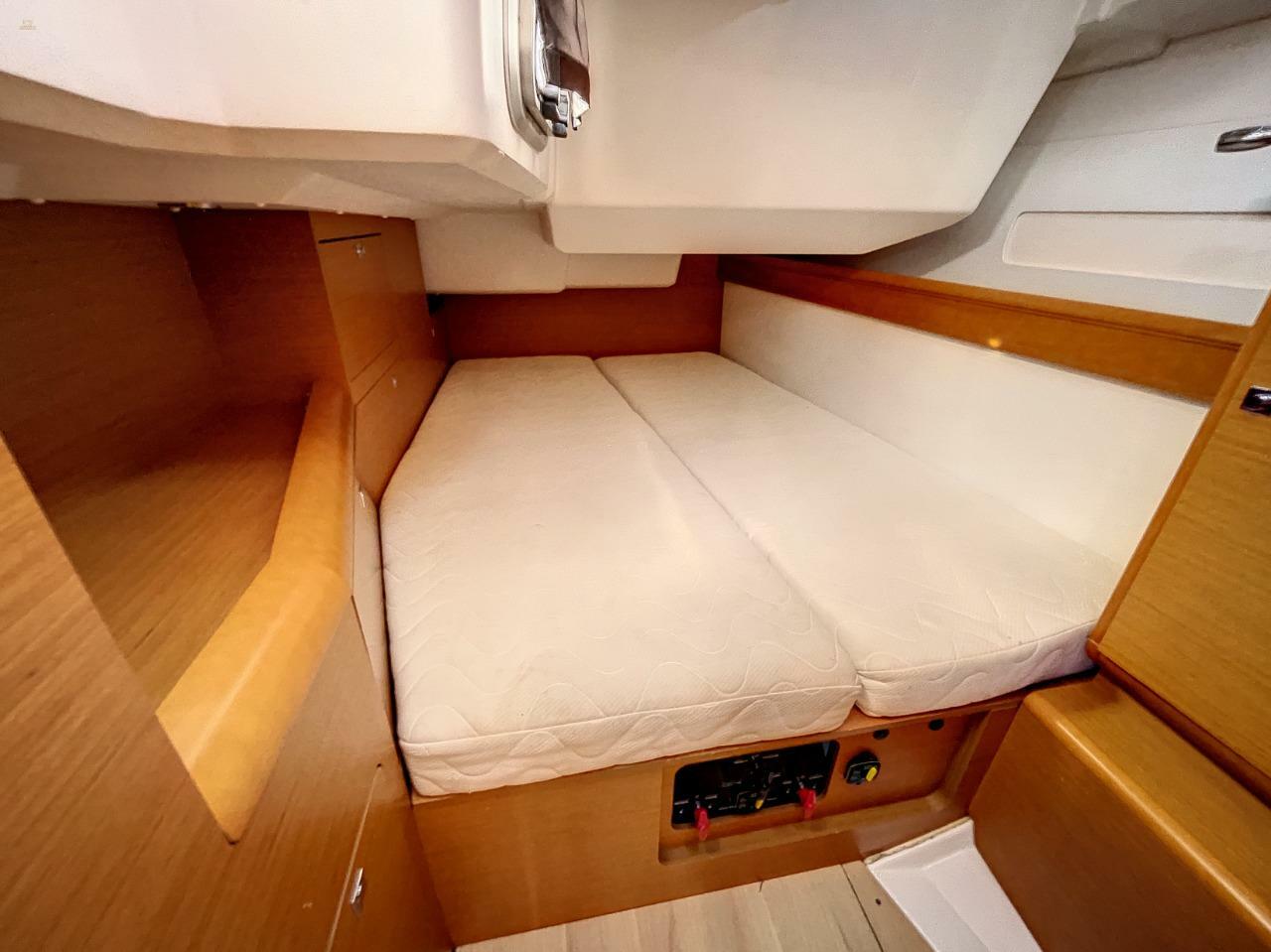 yachts-96766-371165_8.jpg