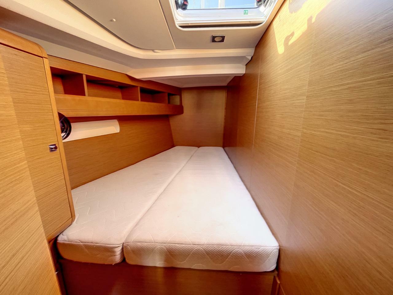 yachts-96766-371165_9.jpg