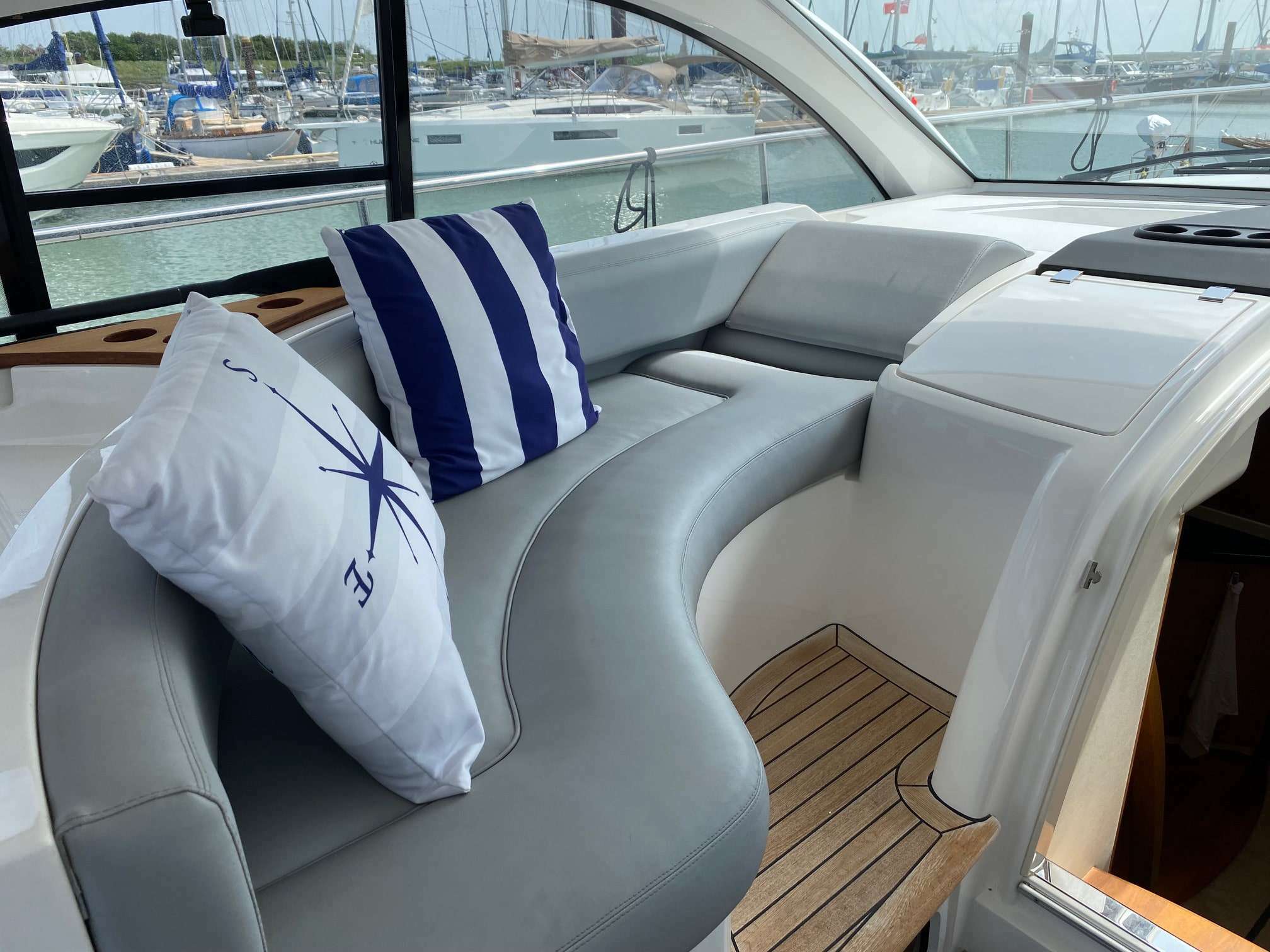 yachts-96815-371269_12.jpg