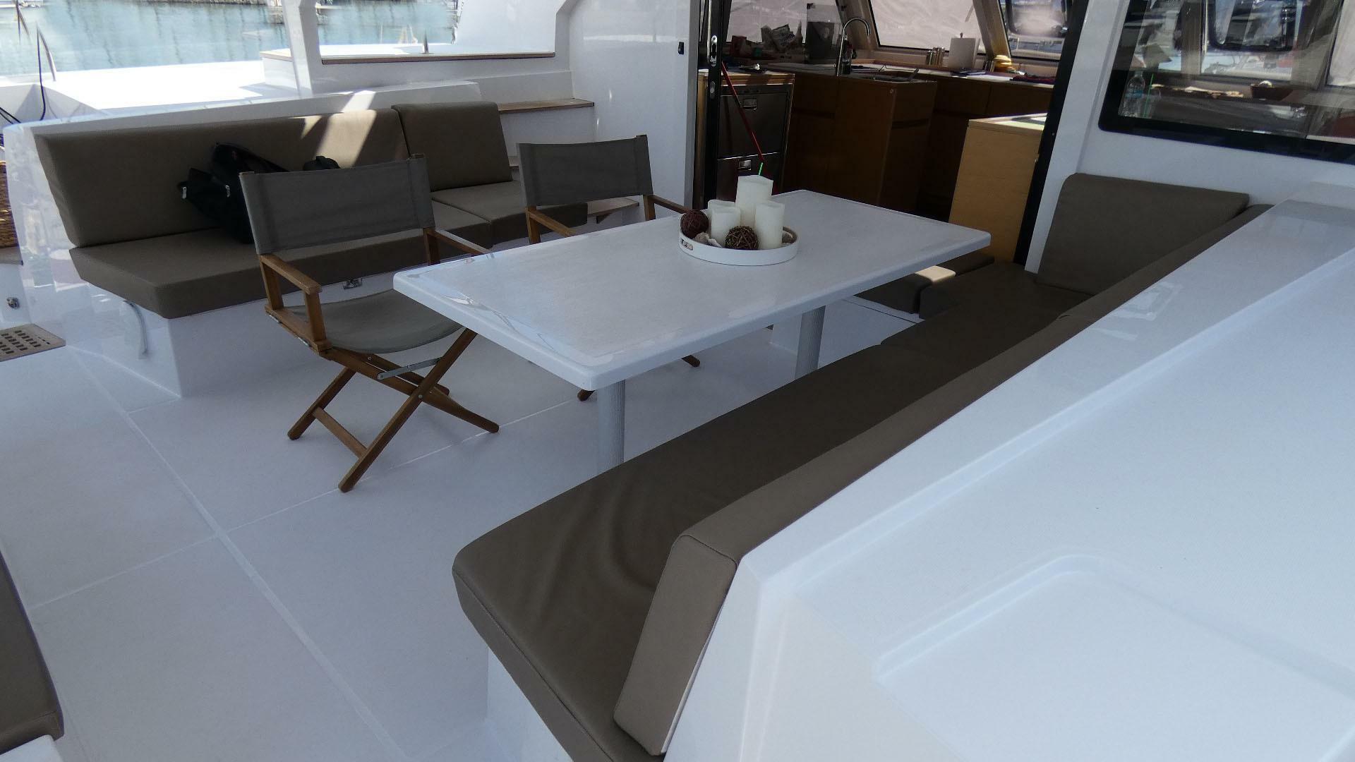 yachts-96837-371353_5.jpg