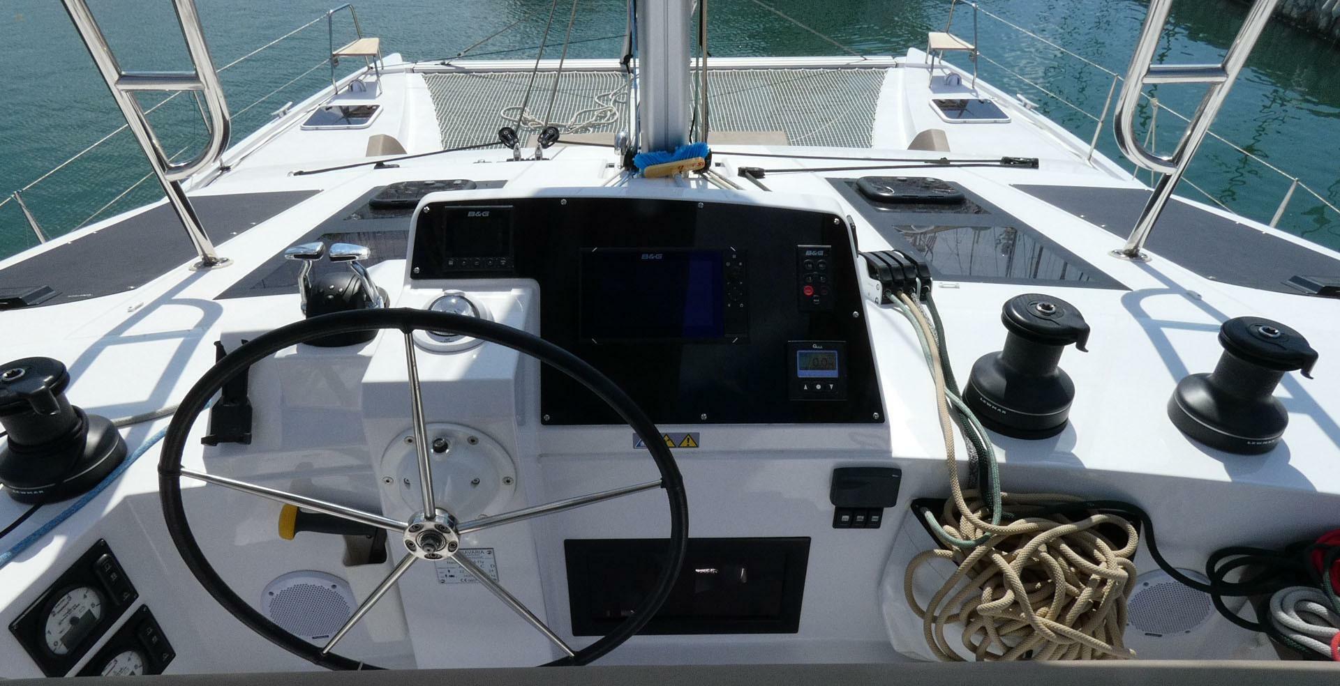 yachts-96837-371353_8.jpg
