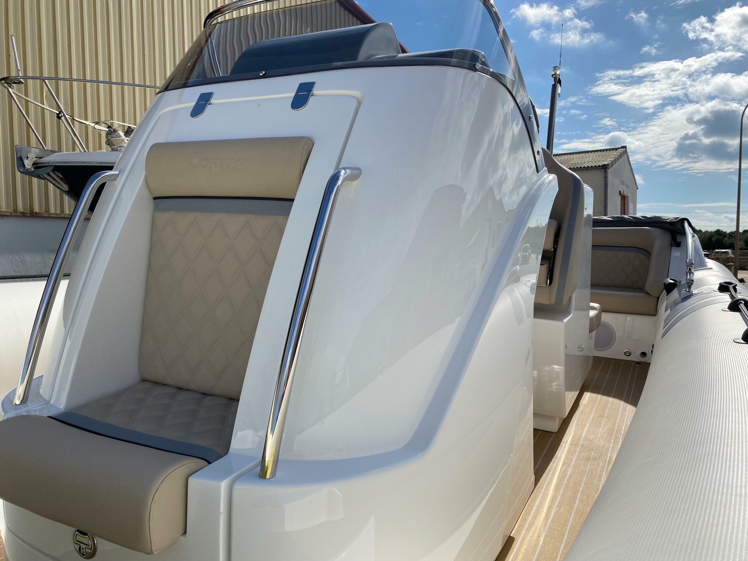 yachts-96870-371436_2.jpg
