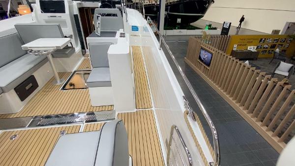yachts-96912-371564_9.jpg