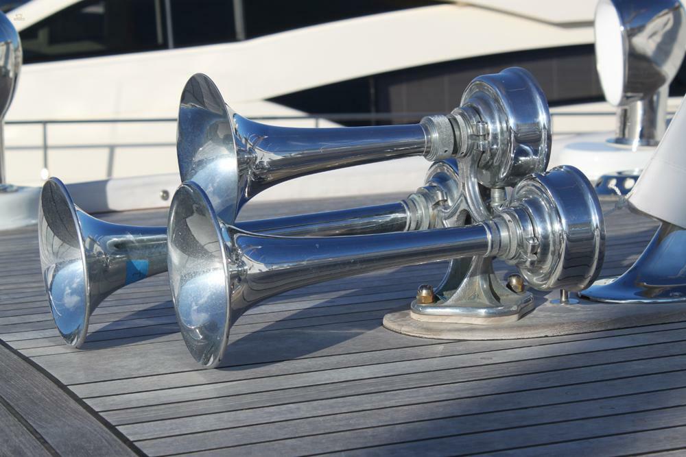 yachts-97025-372011_19.jpg
