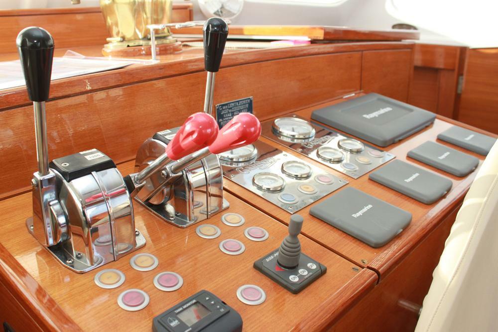 yachts-97025-372011_24.jpg