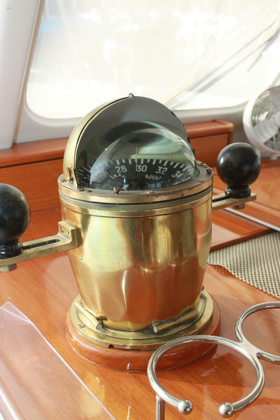 yachts-97025-372011_26.jpg