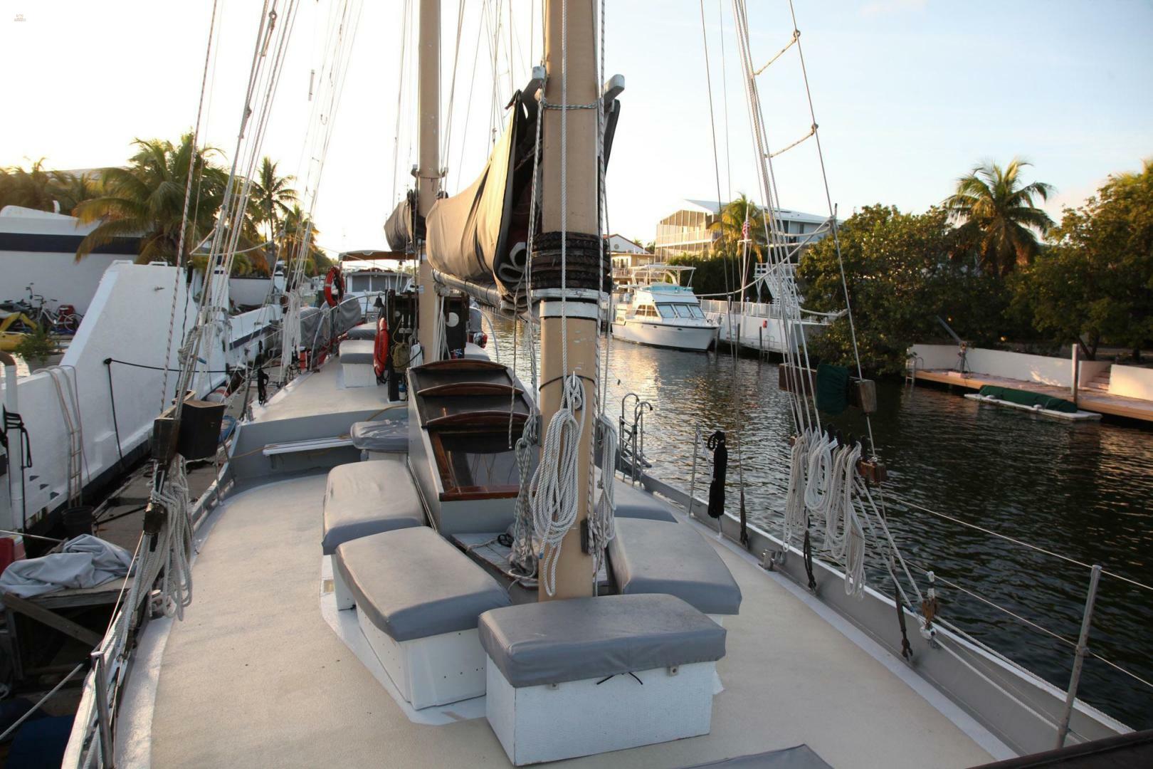 yachts-97664-375620_22.jpg