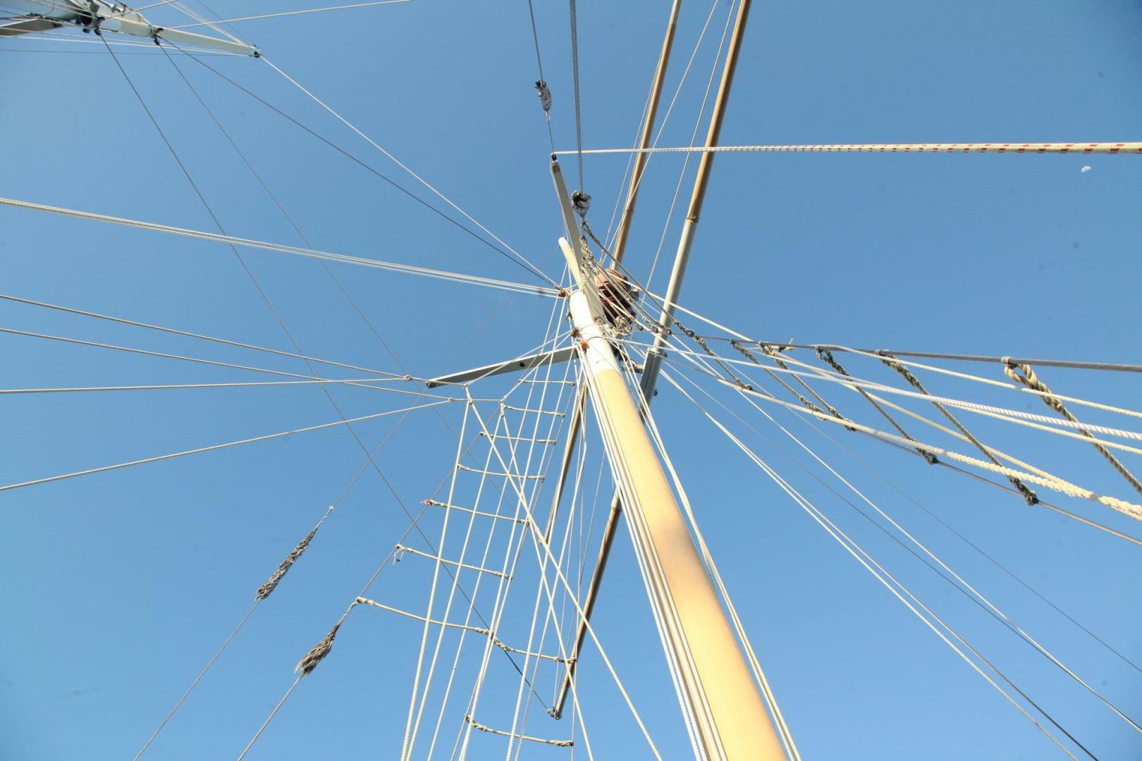 yachts-97664-375620_25.jpg