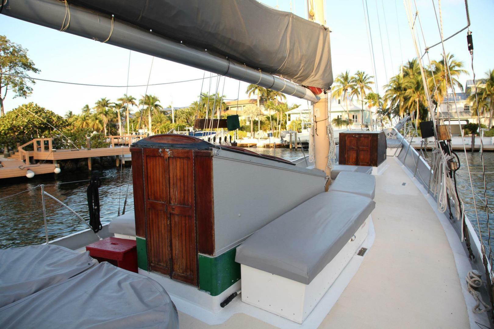 yachts-97664-375620_30.jpg