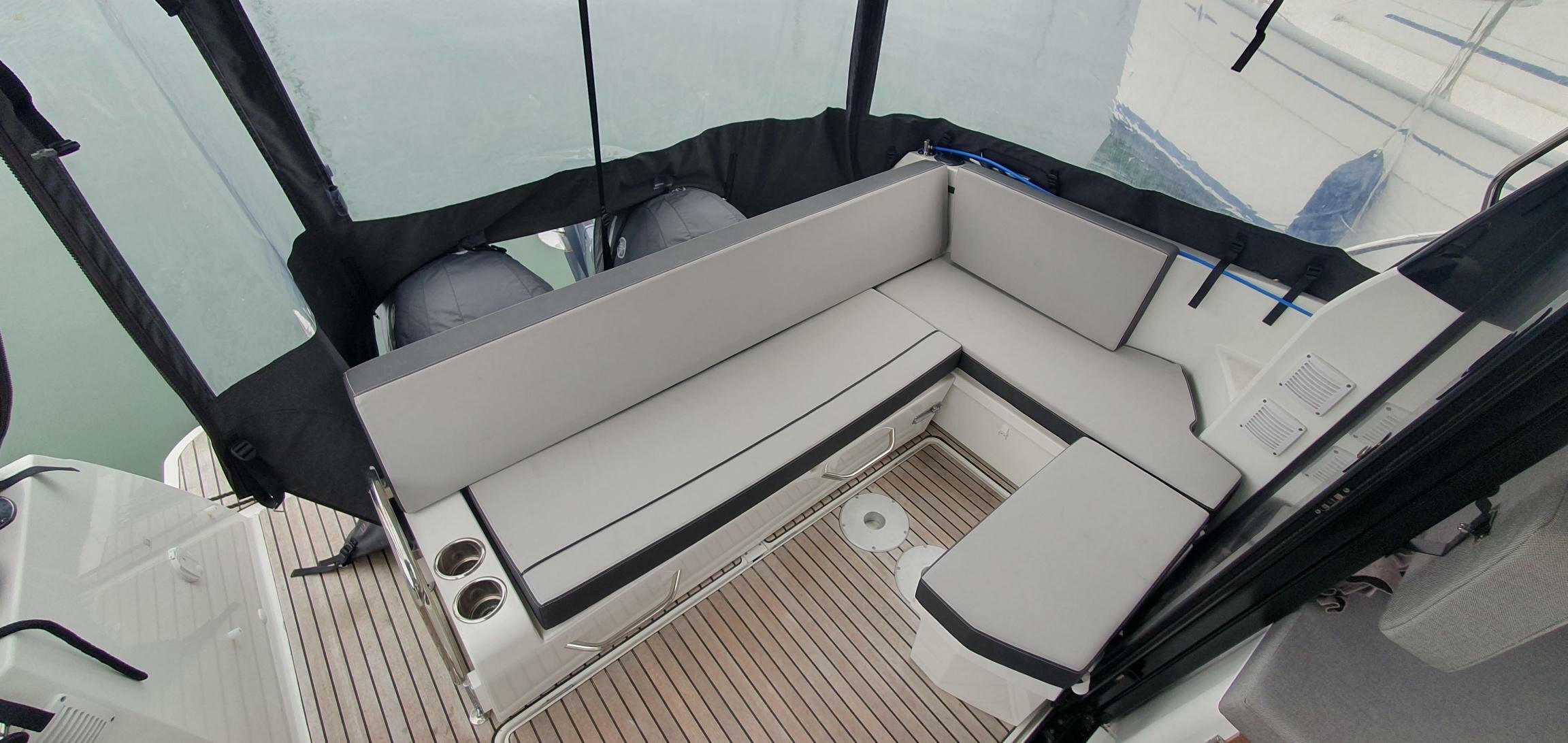 yachts-97722-375783_2.jpg