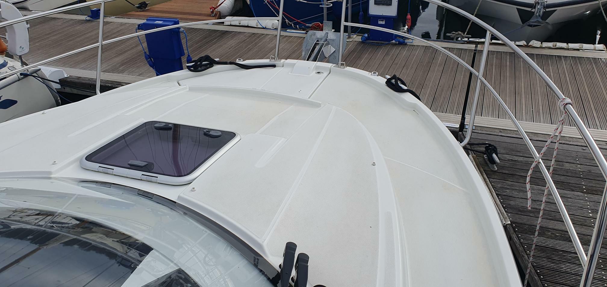 yachts-97722-375783_24.jpg