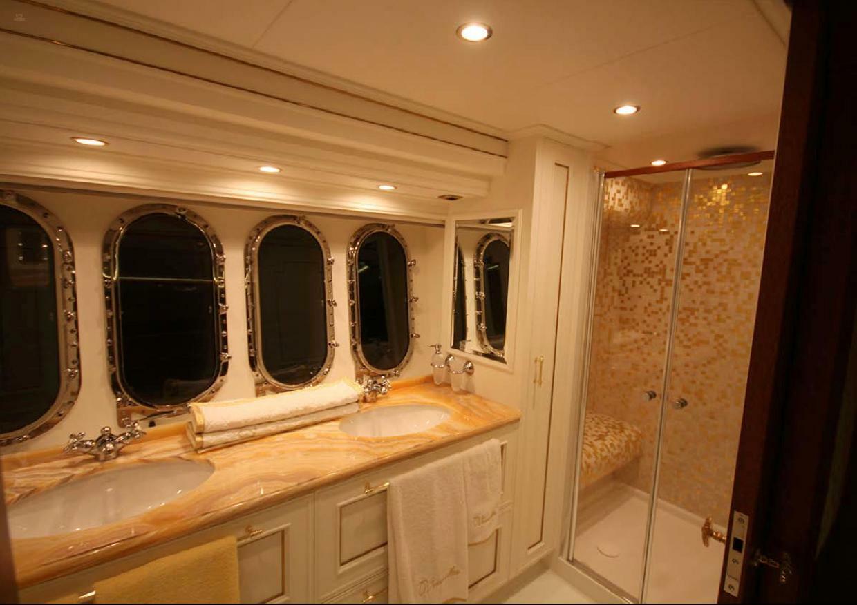 yachts-97746-375878_19.jpg