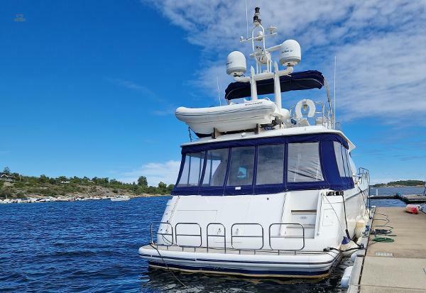 Fairline Squadron 68