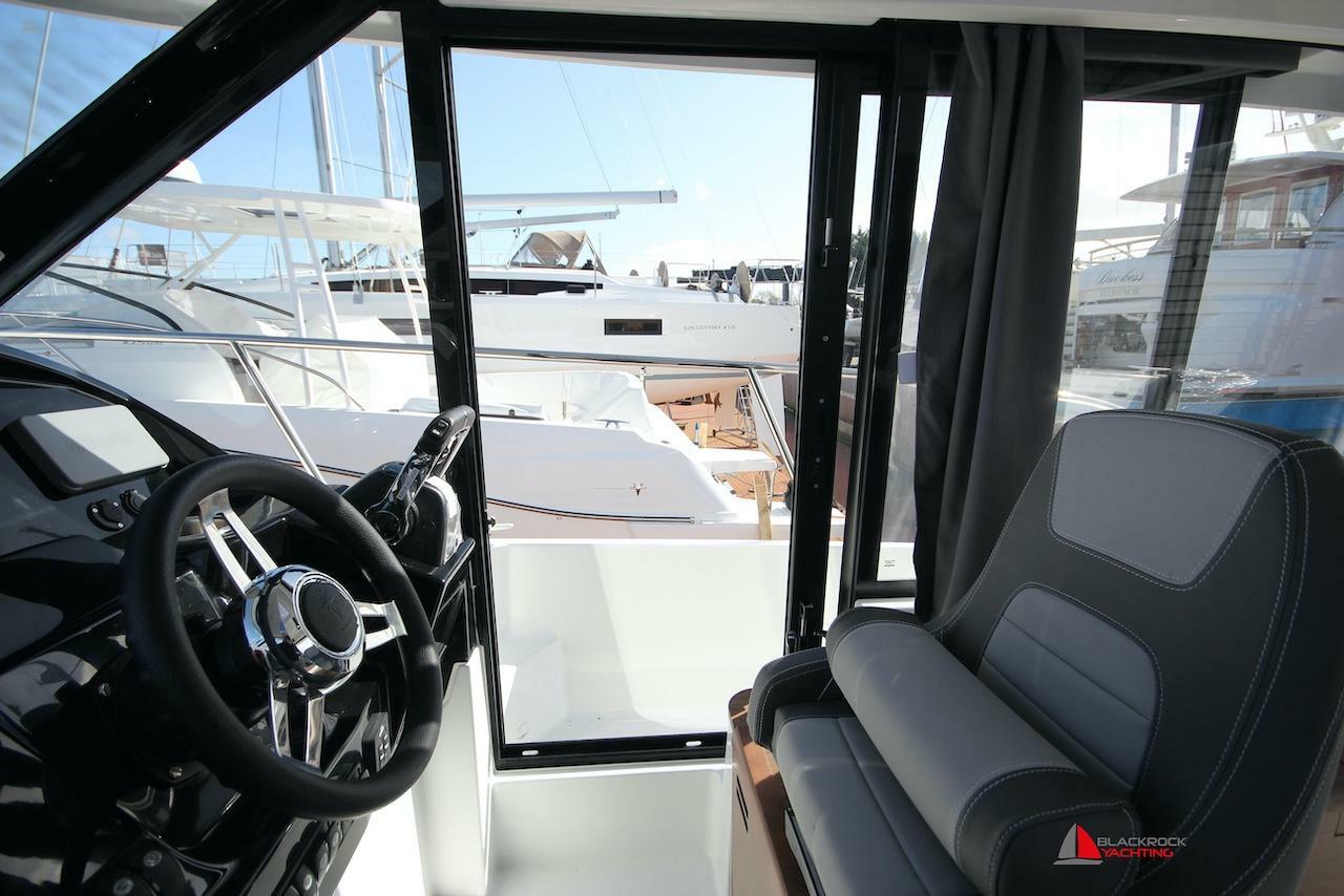 yachts-97892-376273_20.jpg