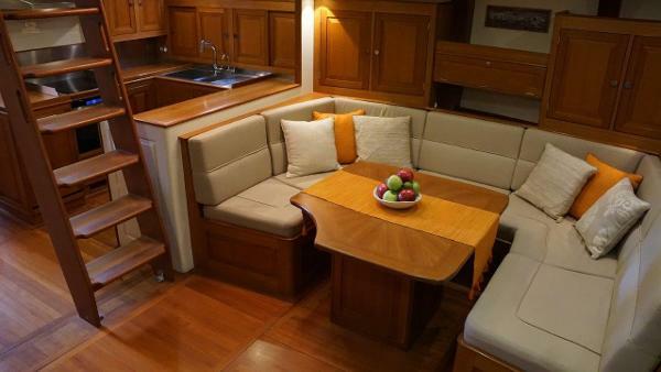 yachts-98157-378007_14.jpg