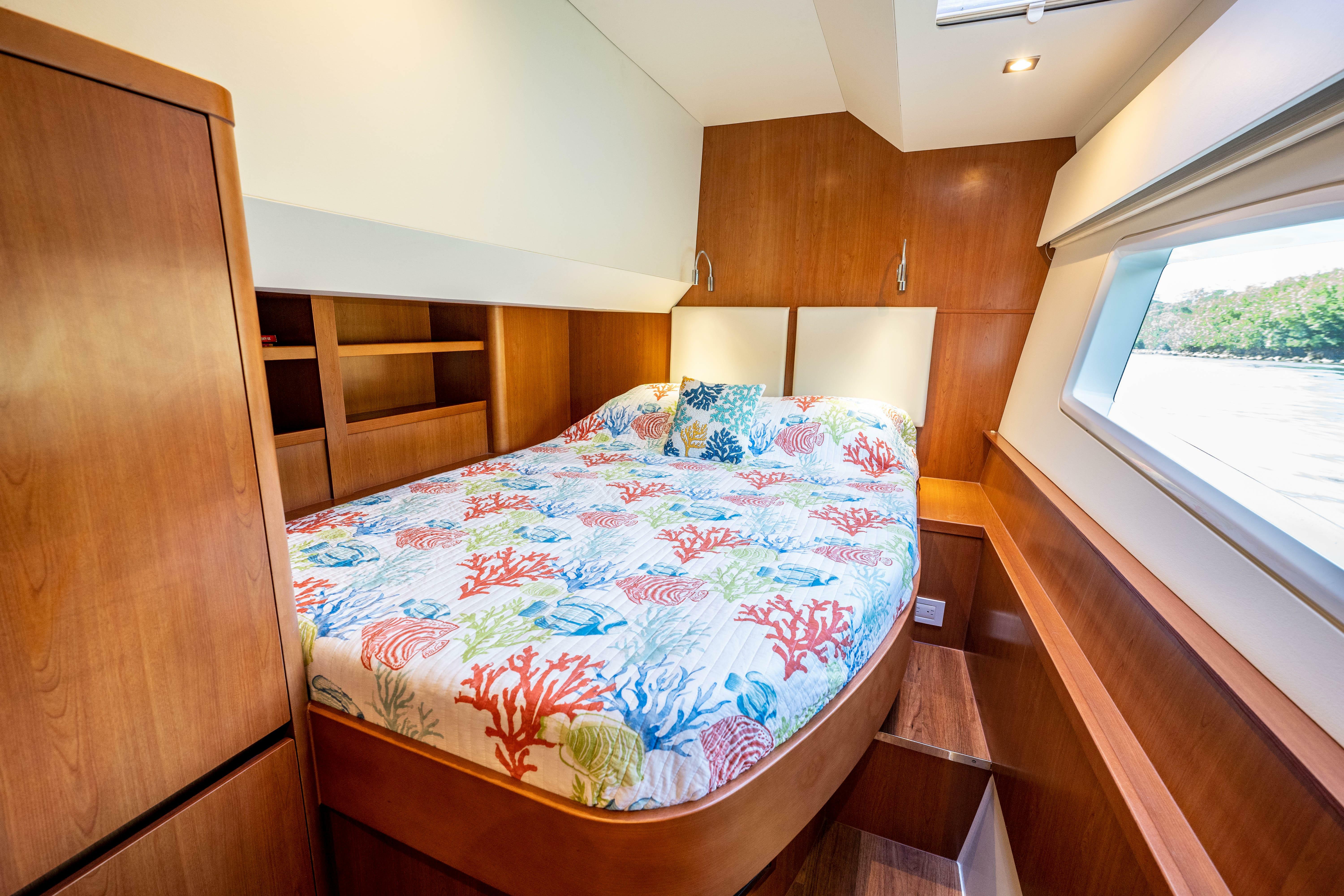 yachts-98337-378870_11.jpg
