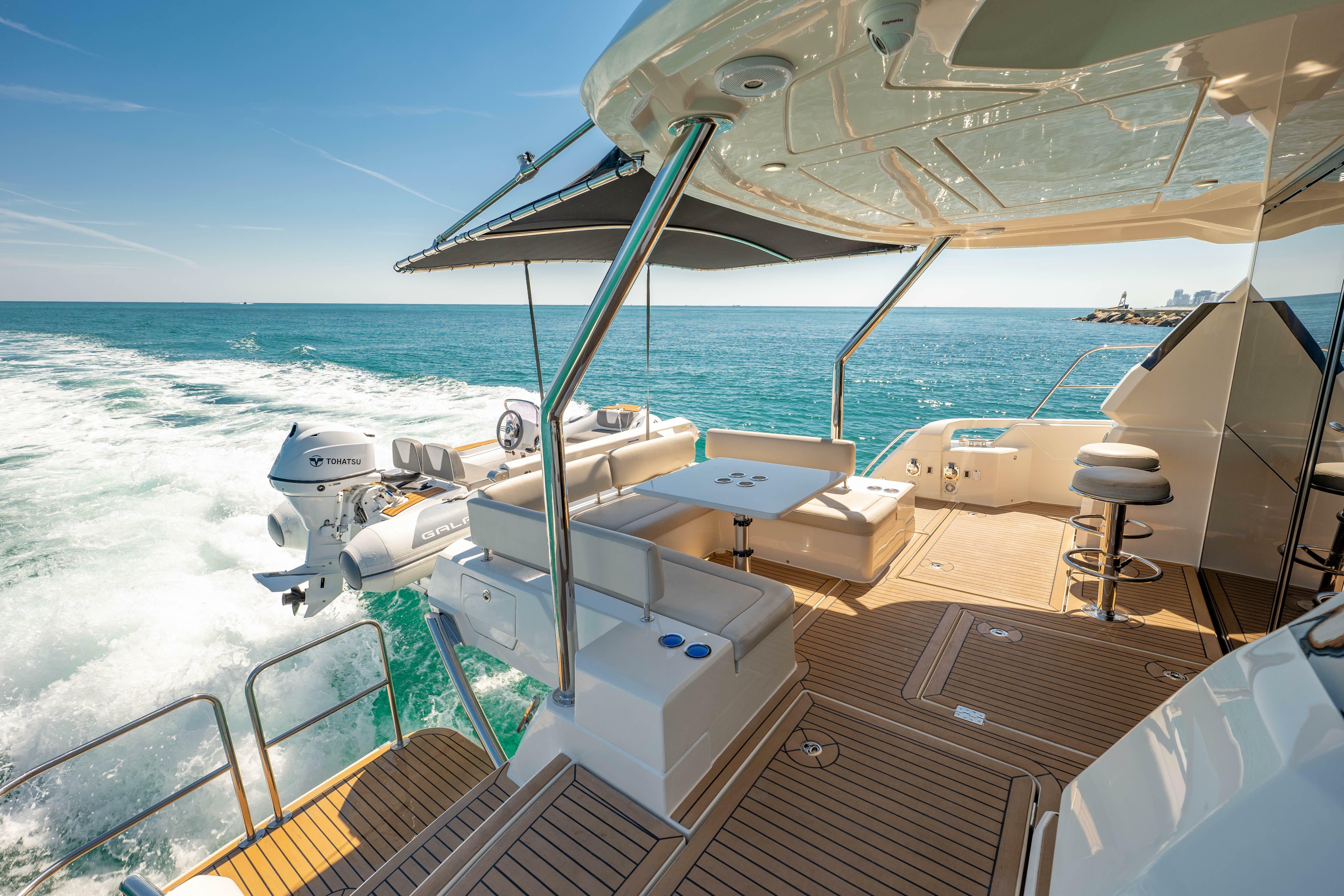 yachts-98337-378870_16.jpg