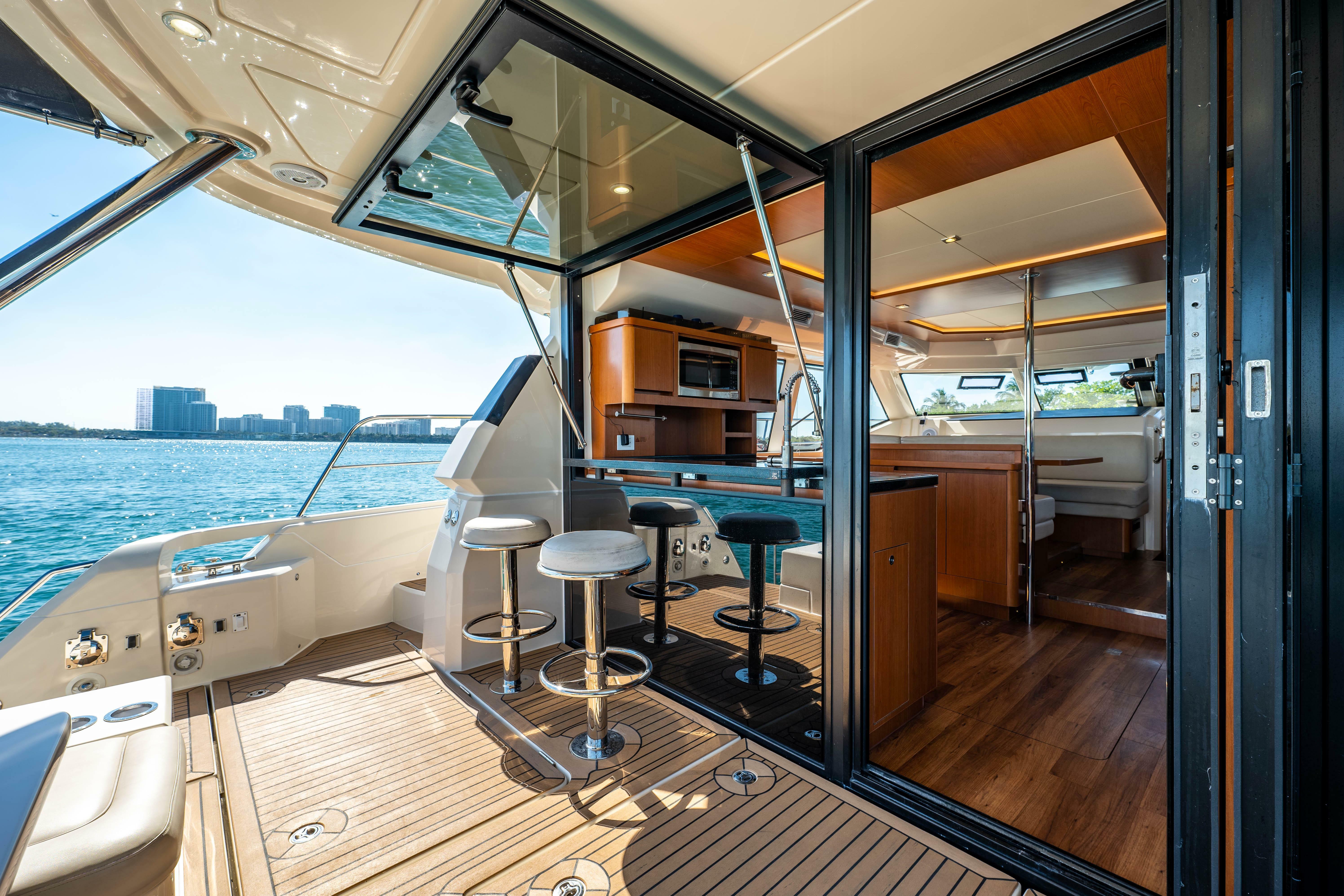 yachts-98337-378870_9.jpg