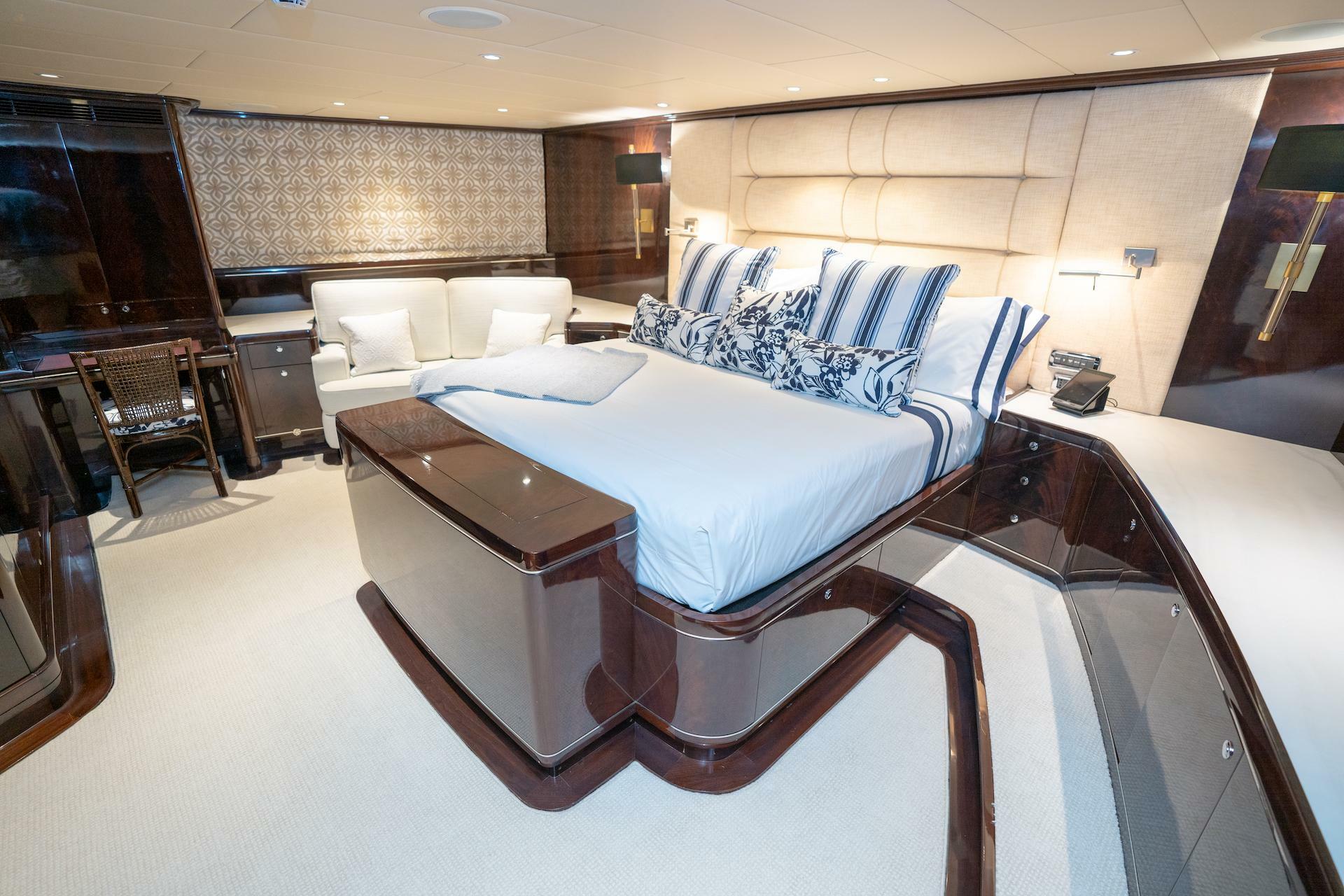 yachts-98375-378939_14.jpg