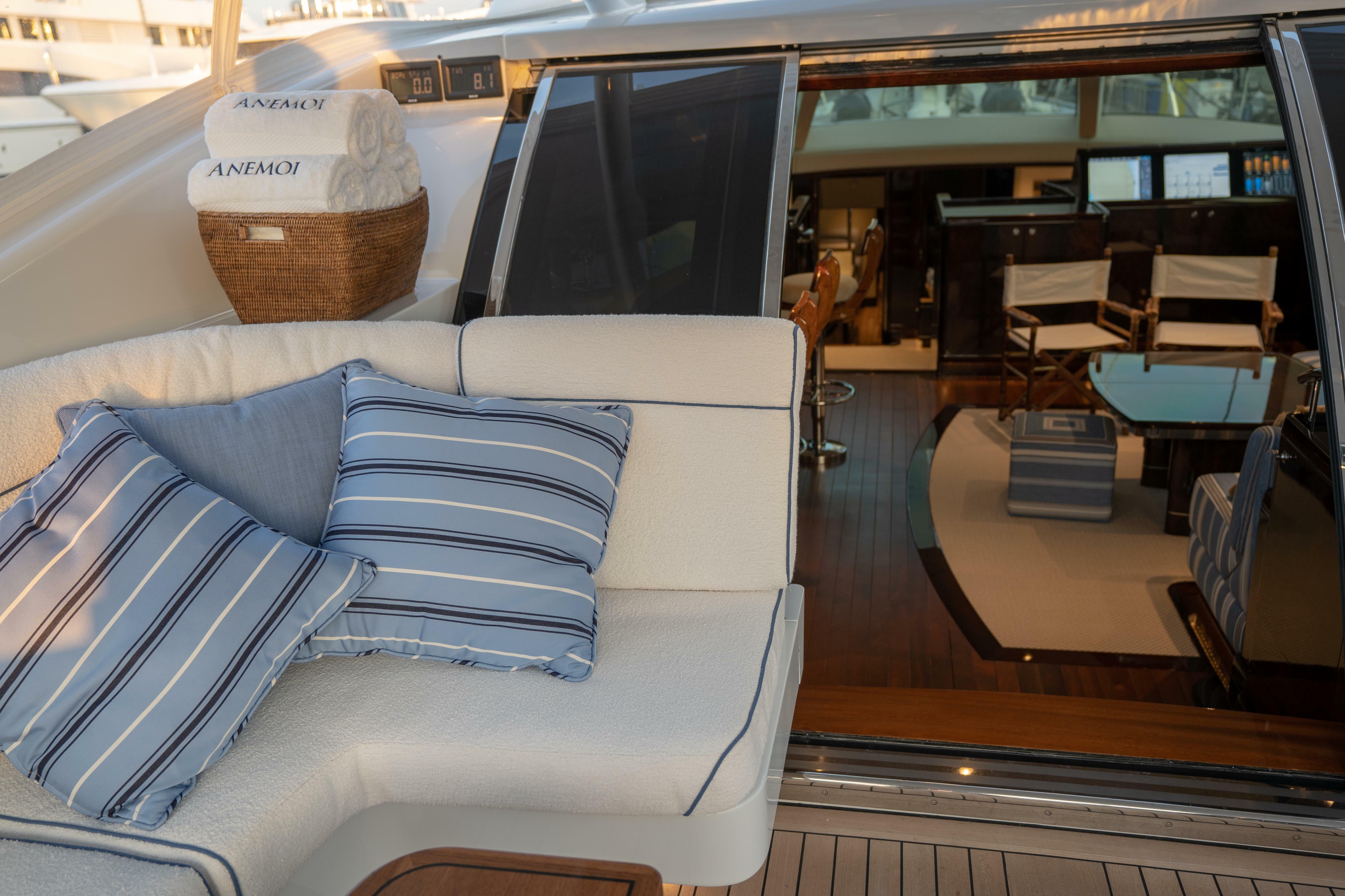yachts-98375-378939_5.jpg