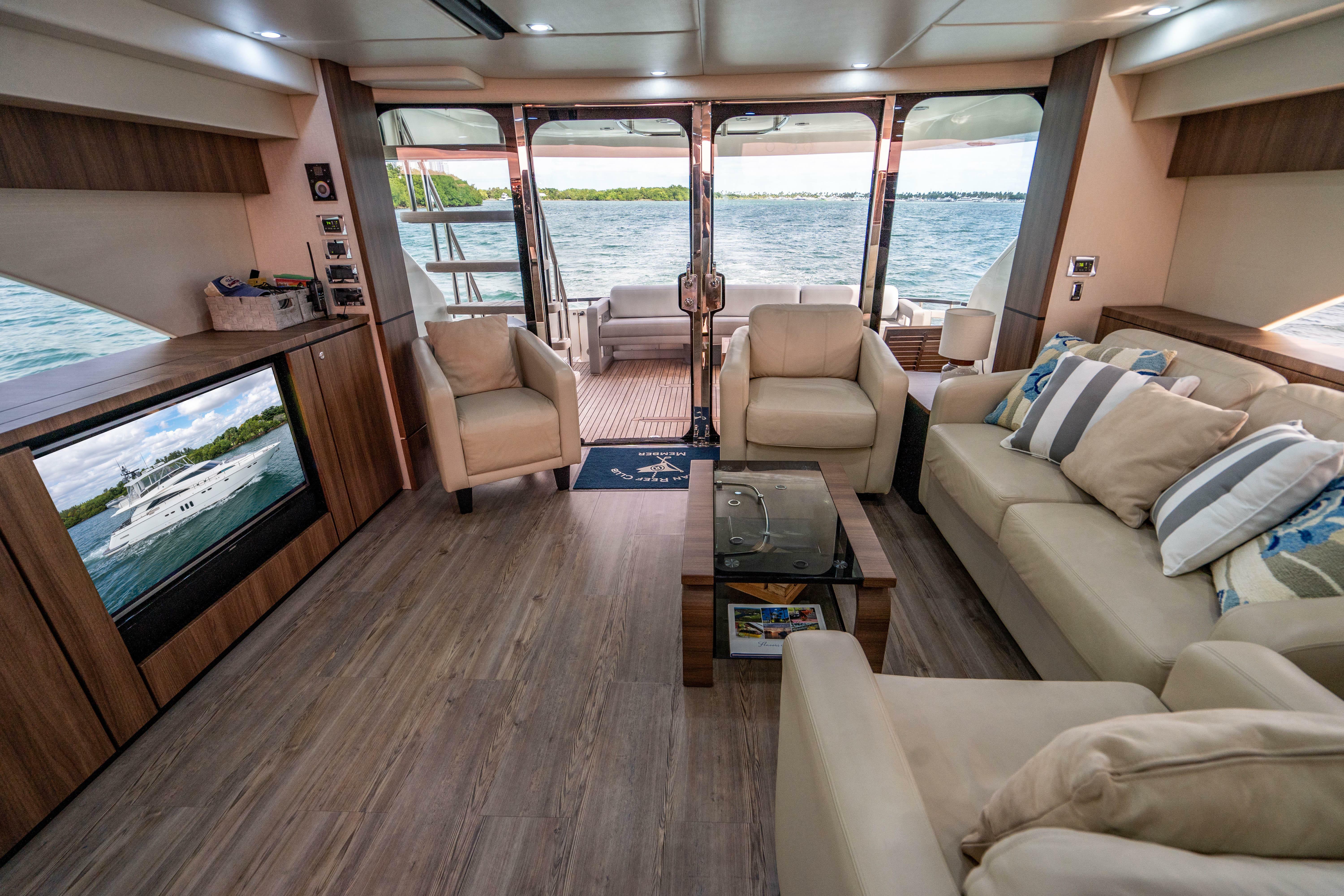 yachts-98409-378977_25.jpg