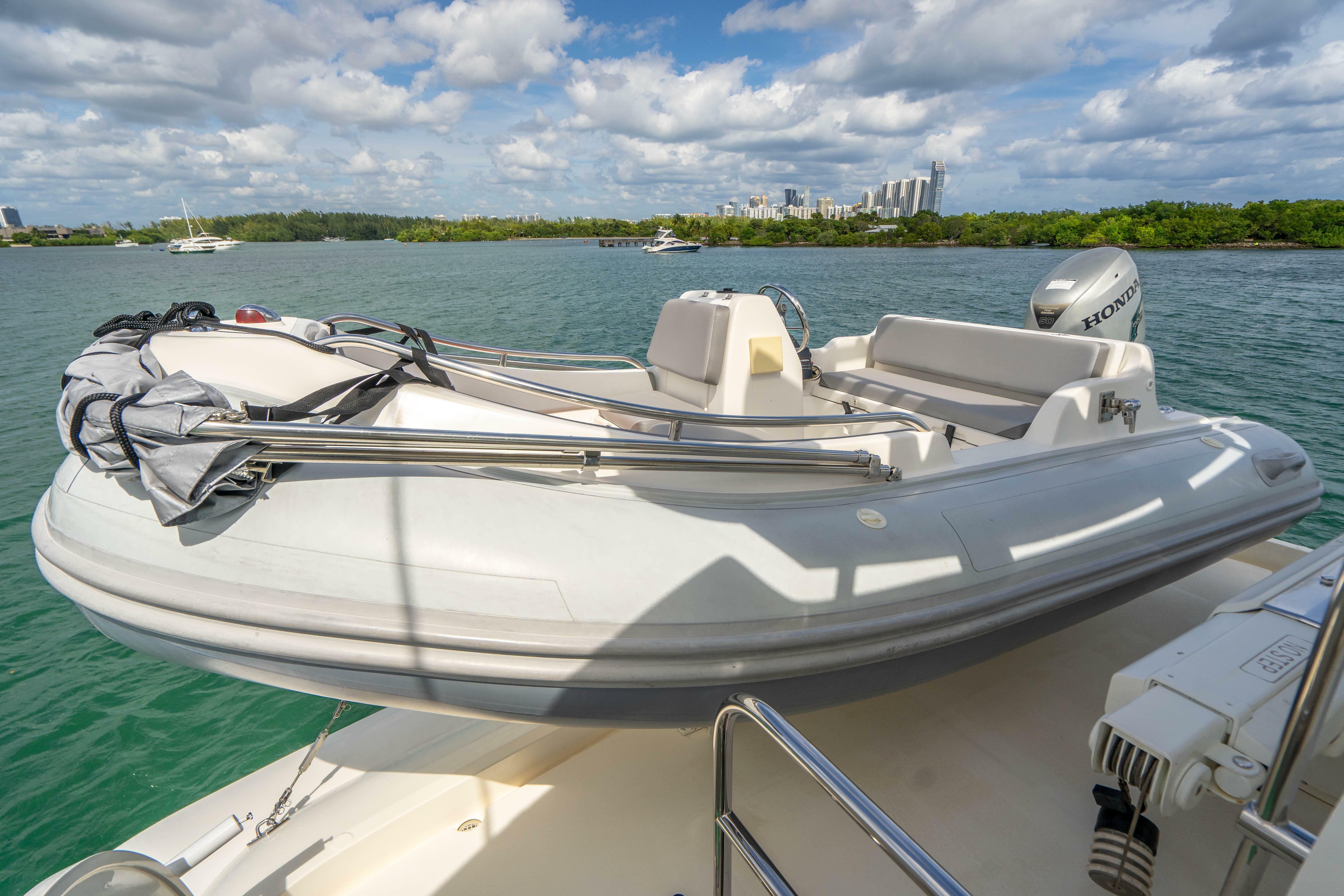 yachts-98409-378977_6.jpg