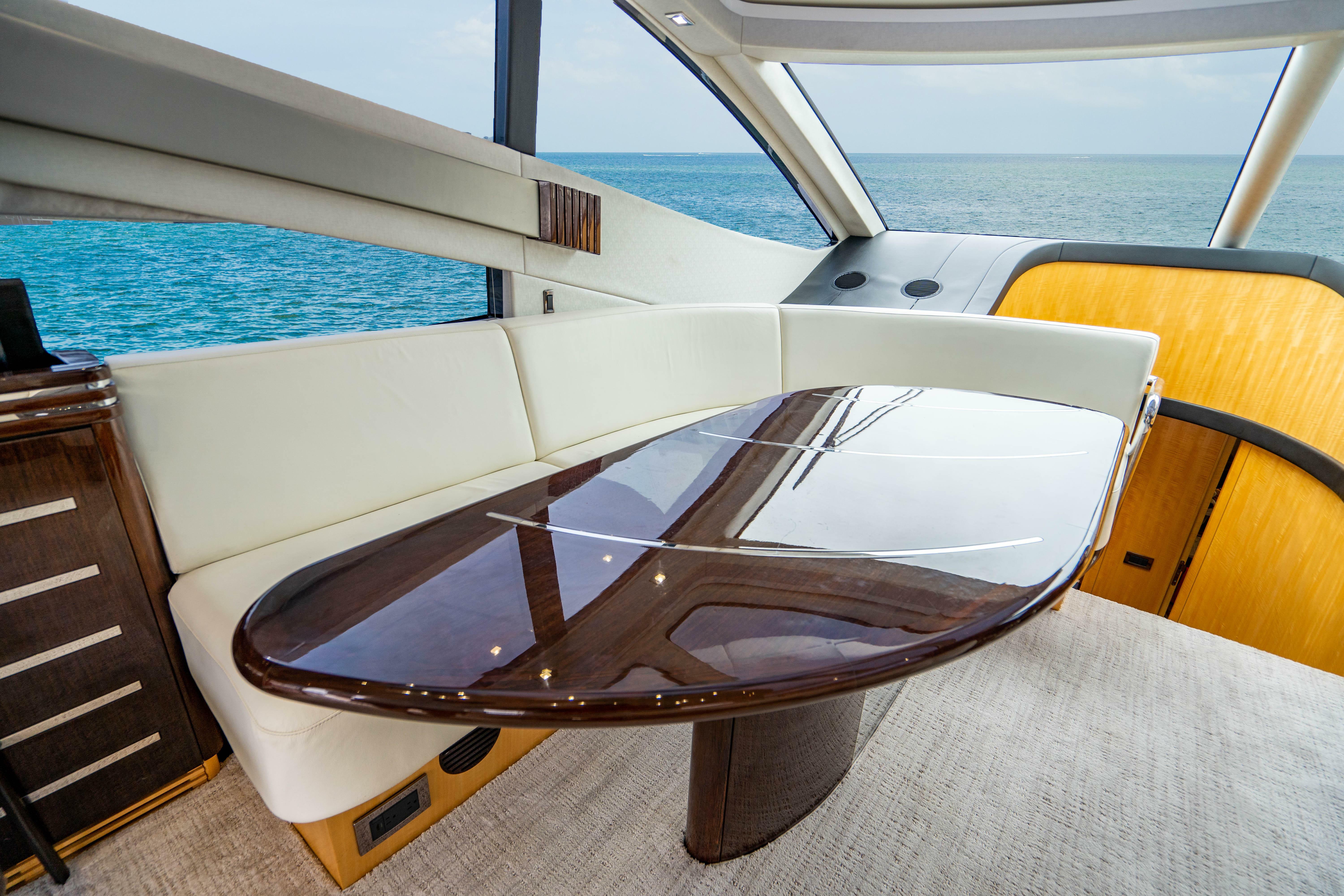 yachts-98410-378978_11.jpg