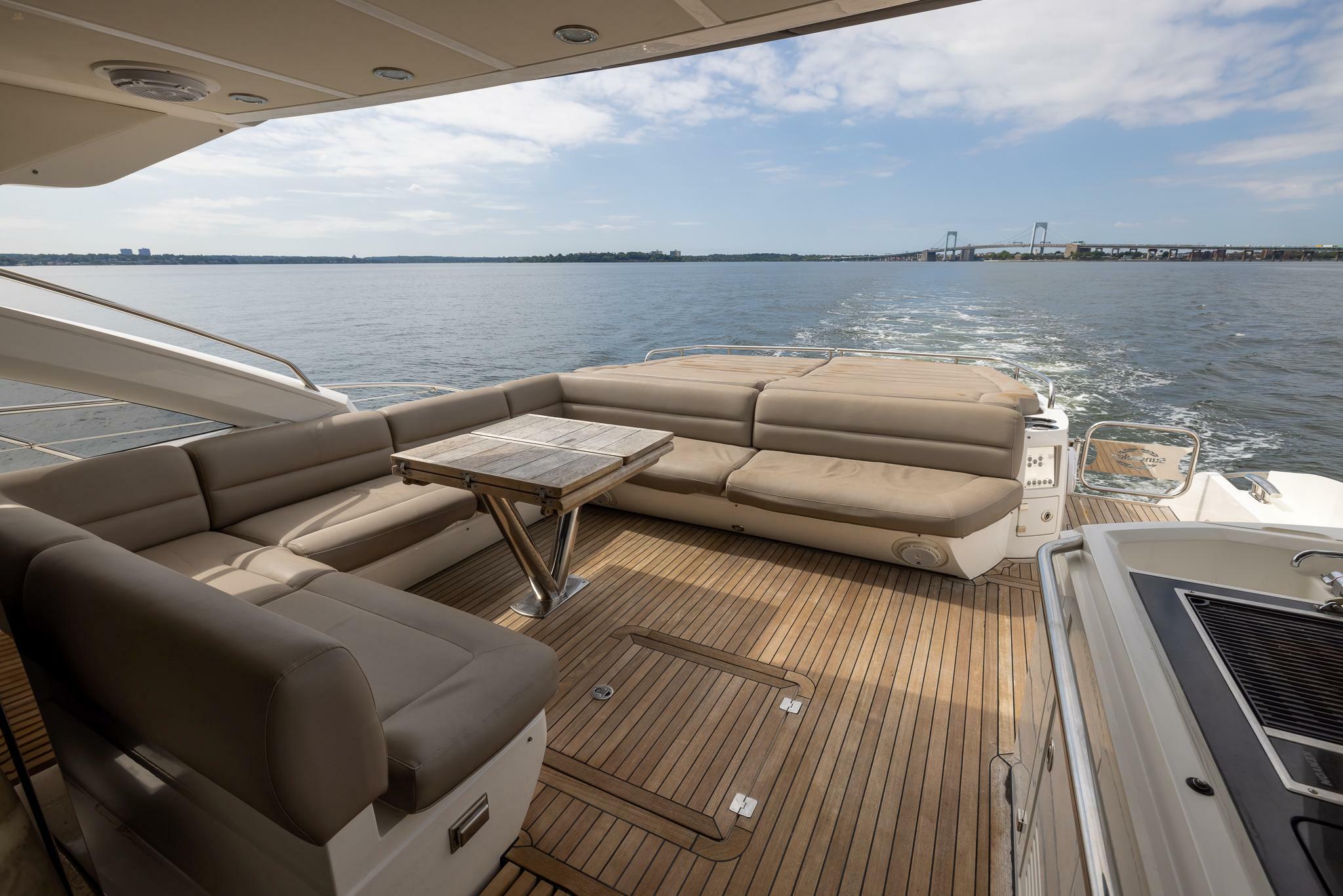 yachts-98410-378978_6.jpg