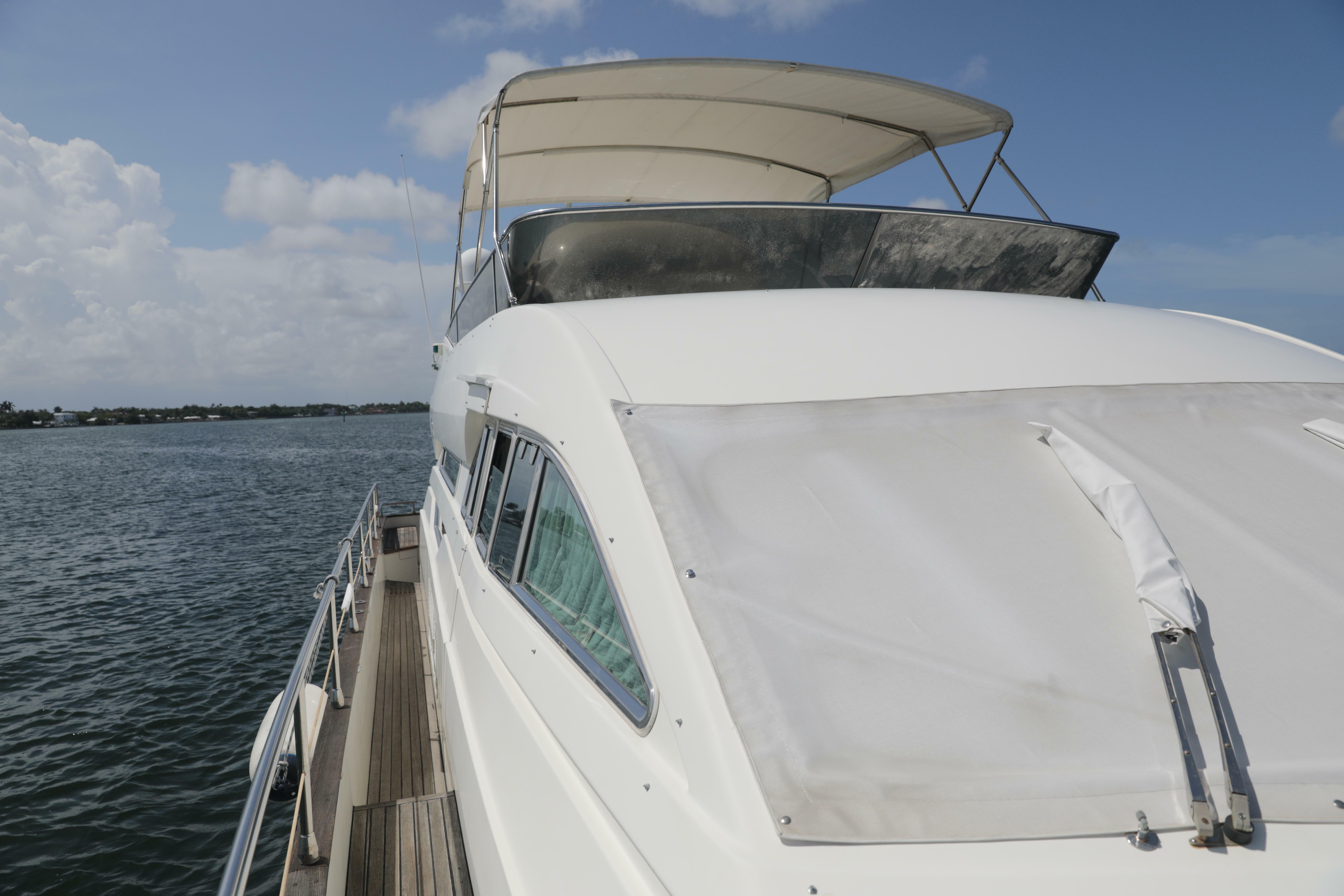yachts-98422-378990_16.jpg