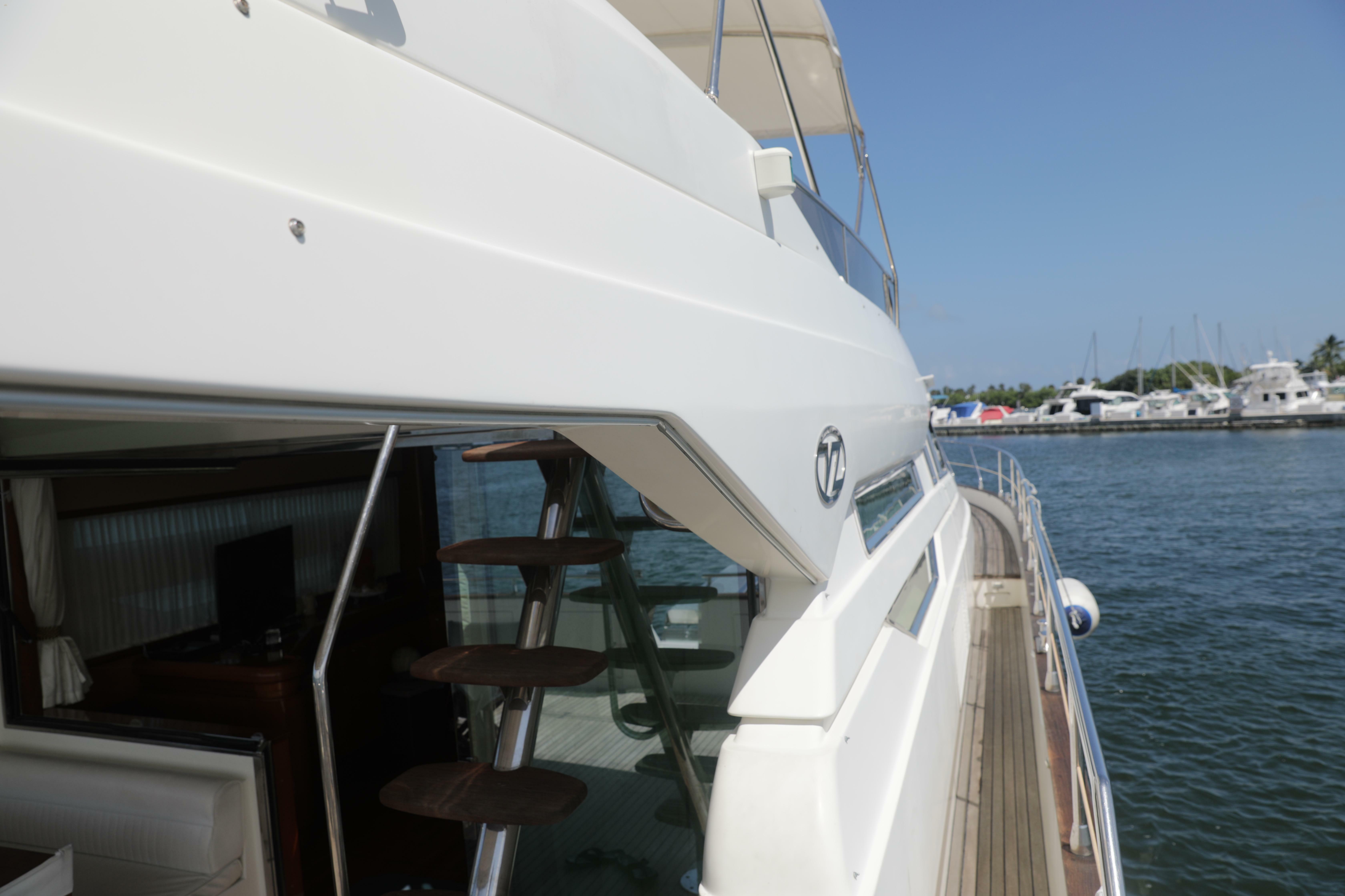 yachts-98422-378990_17.jpg