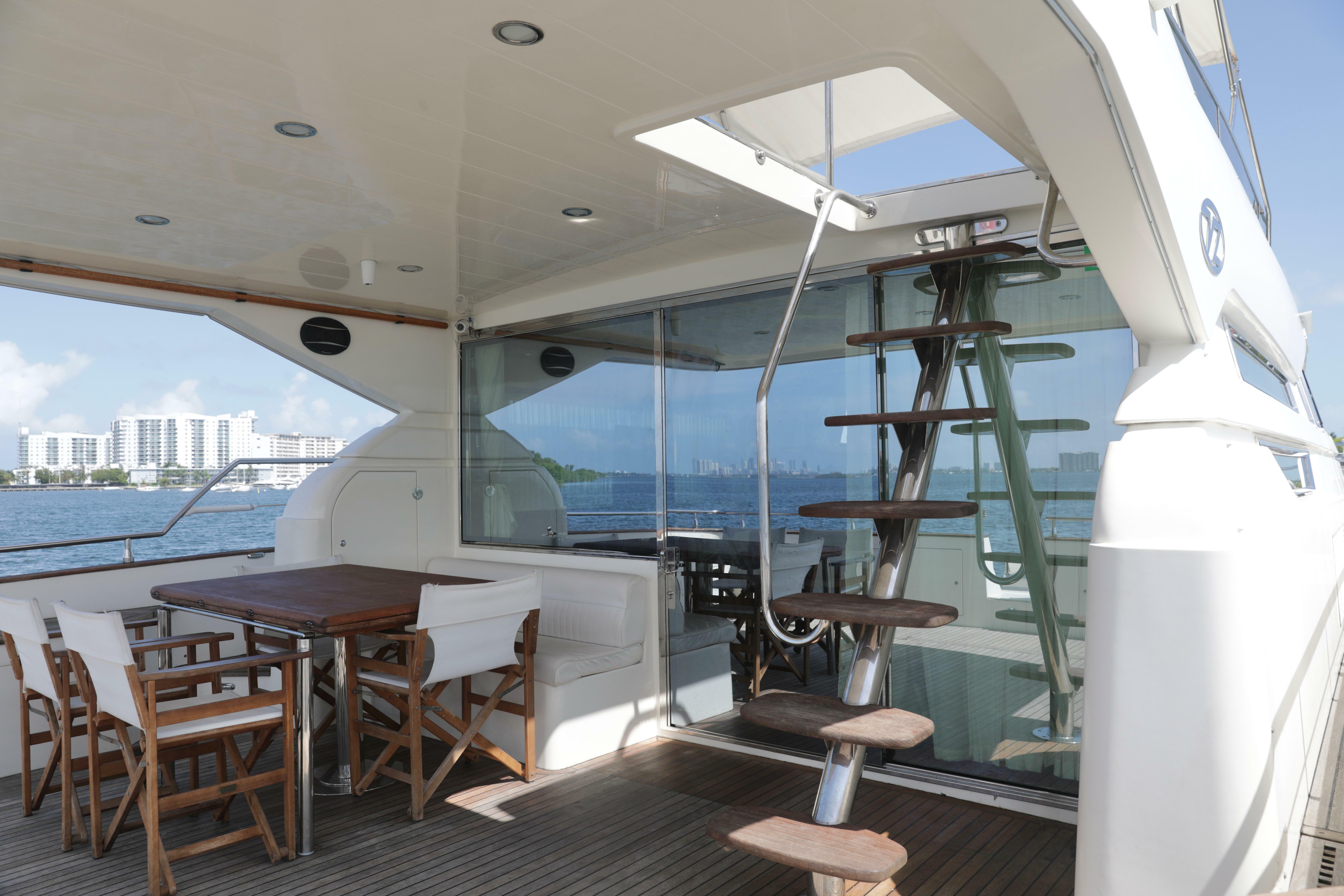 yachts-98422-378990_19.jpg