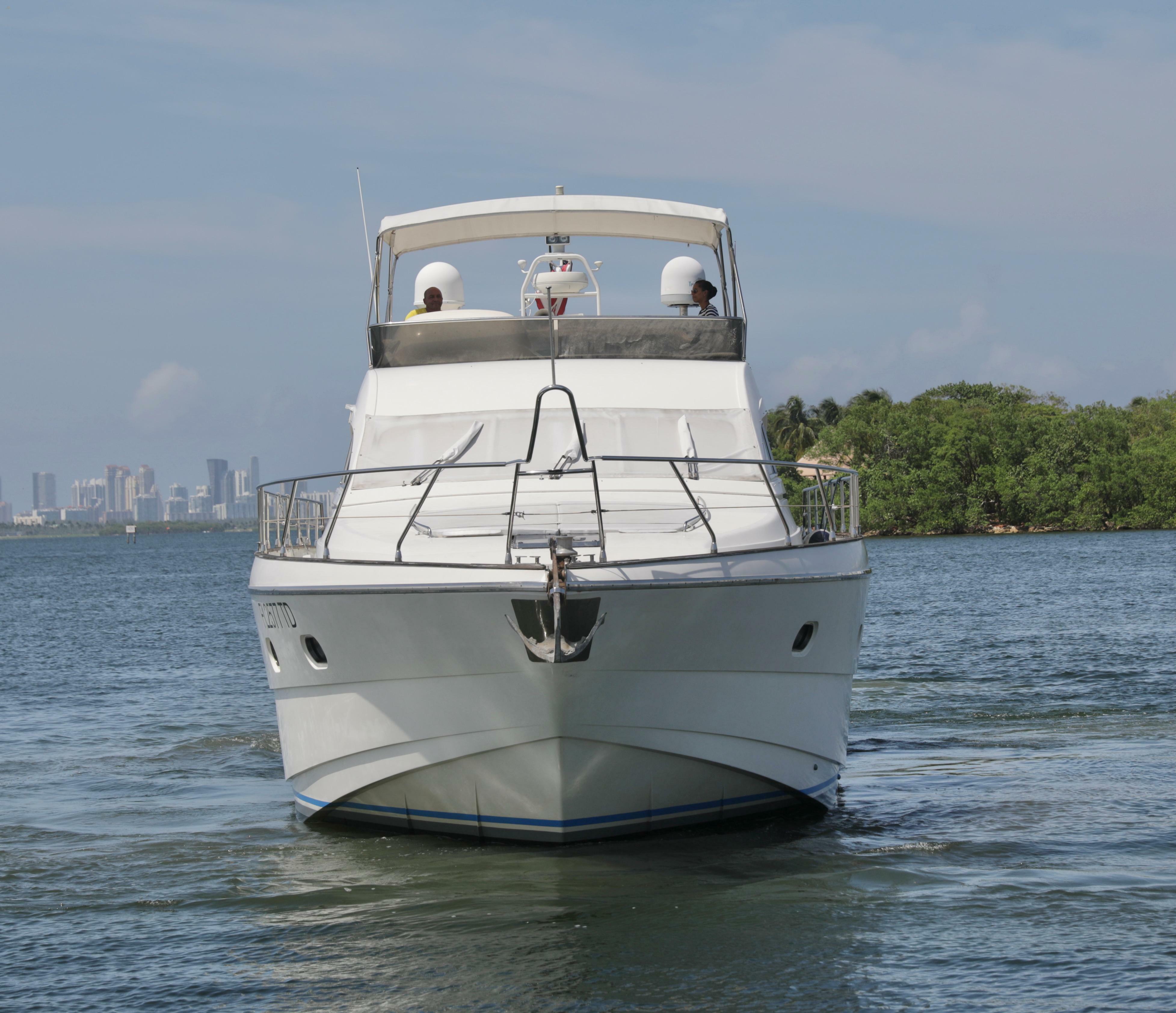yachts-98422-378990_2.jpg