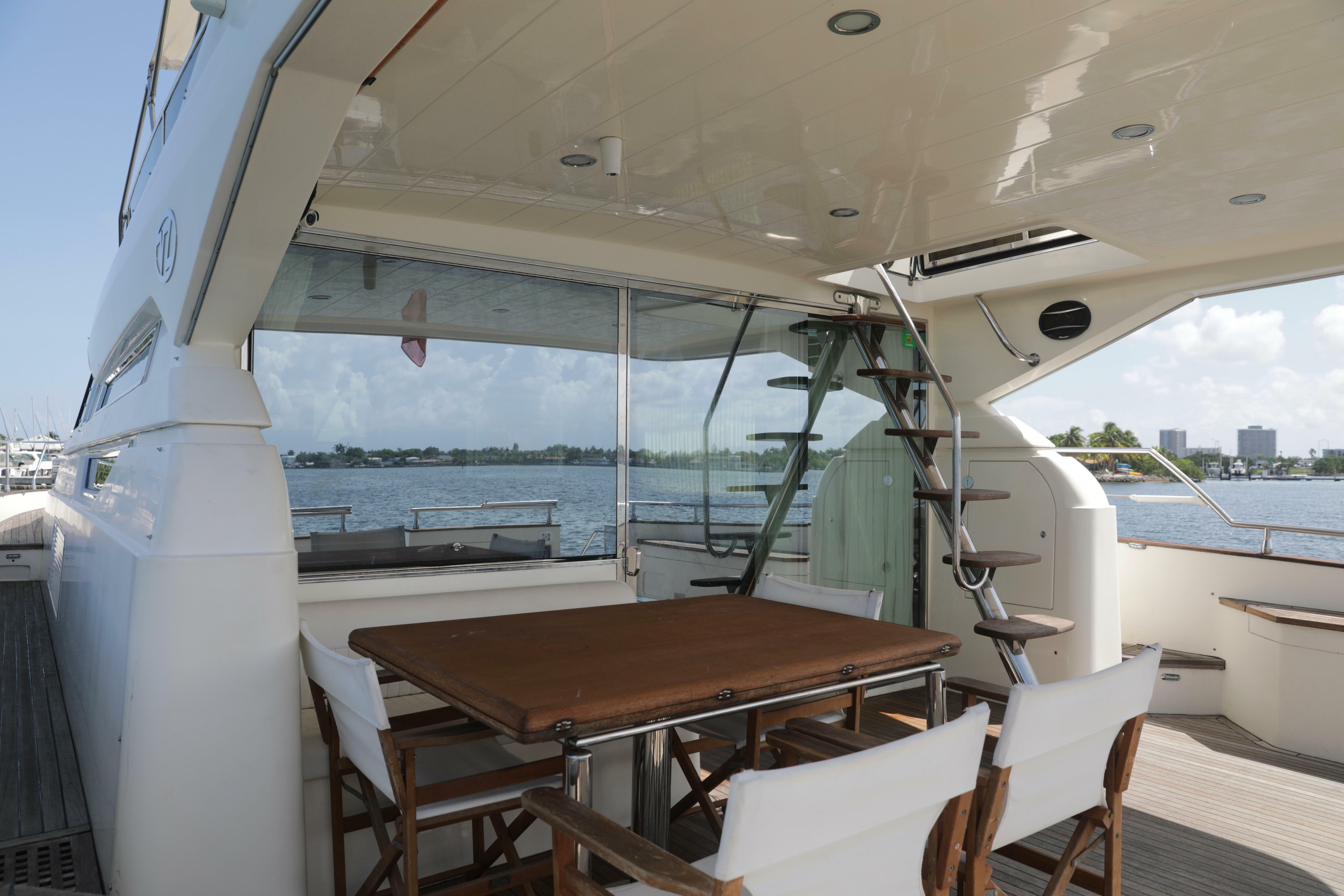 yachts-98422-378990_21.jpg