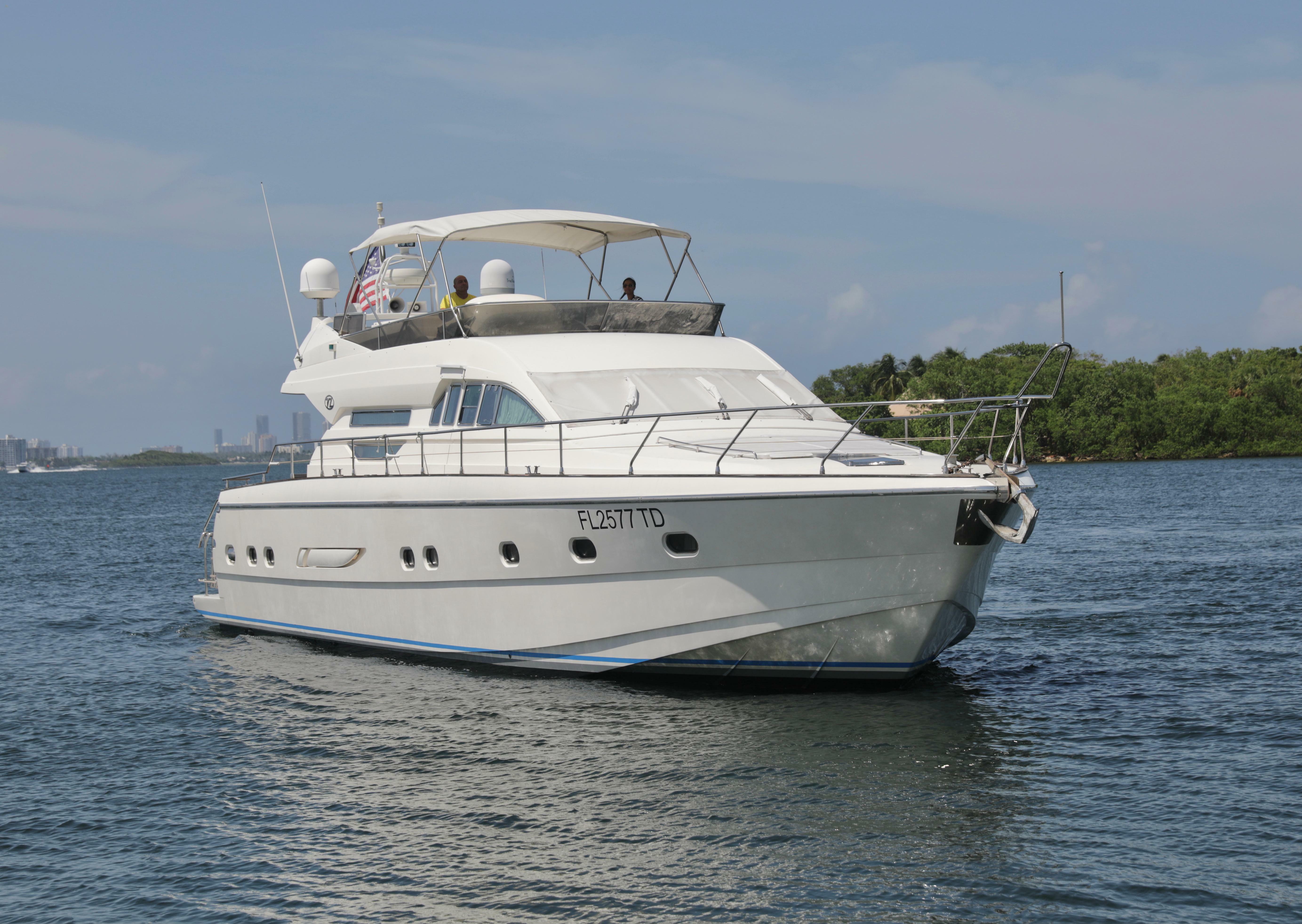 yachts-98422-378990_3.jpg