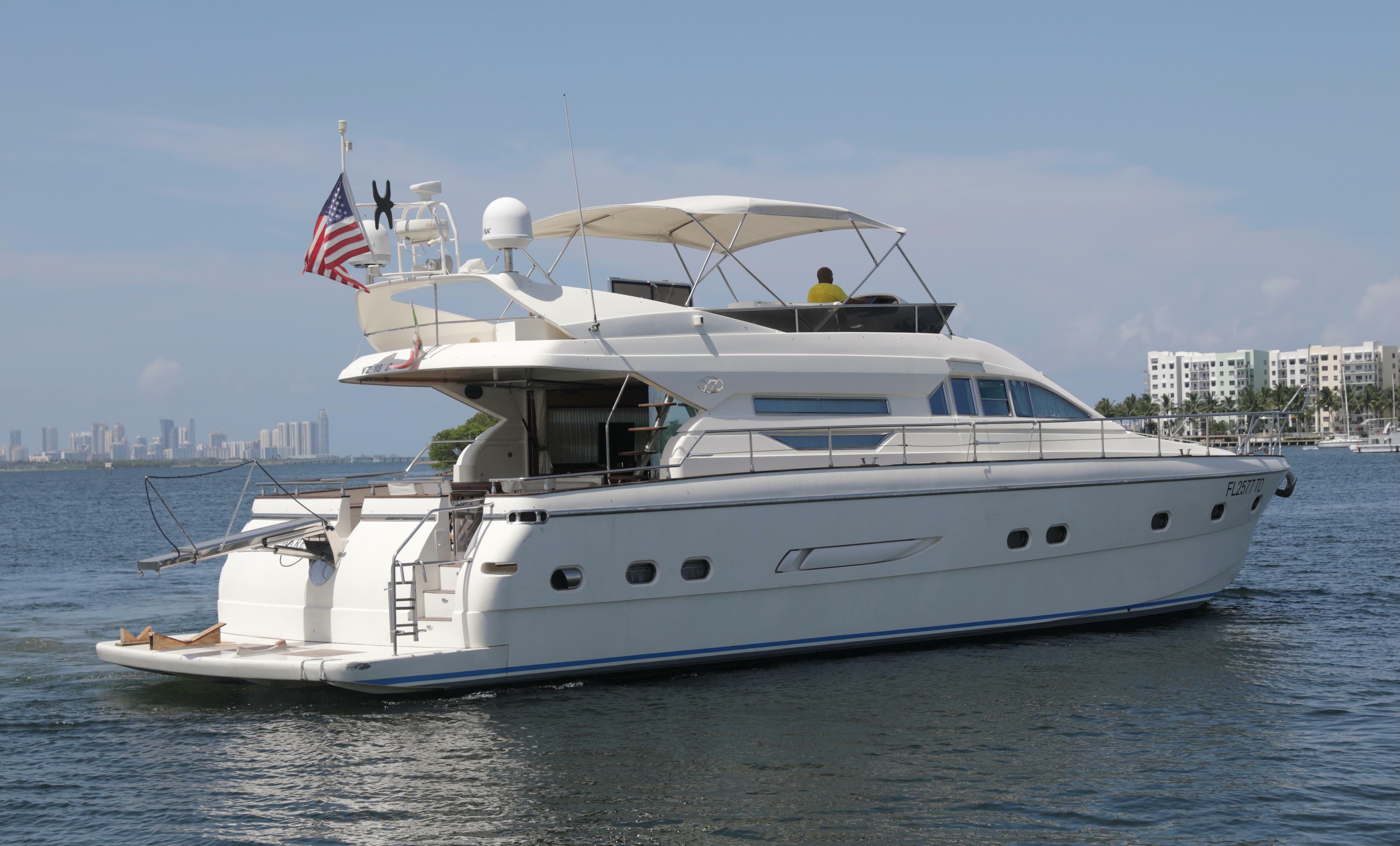 yachts-98422-378990_4.jpg