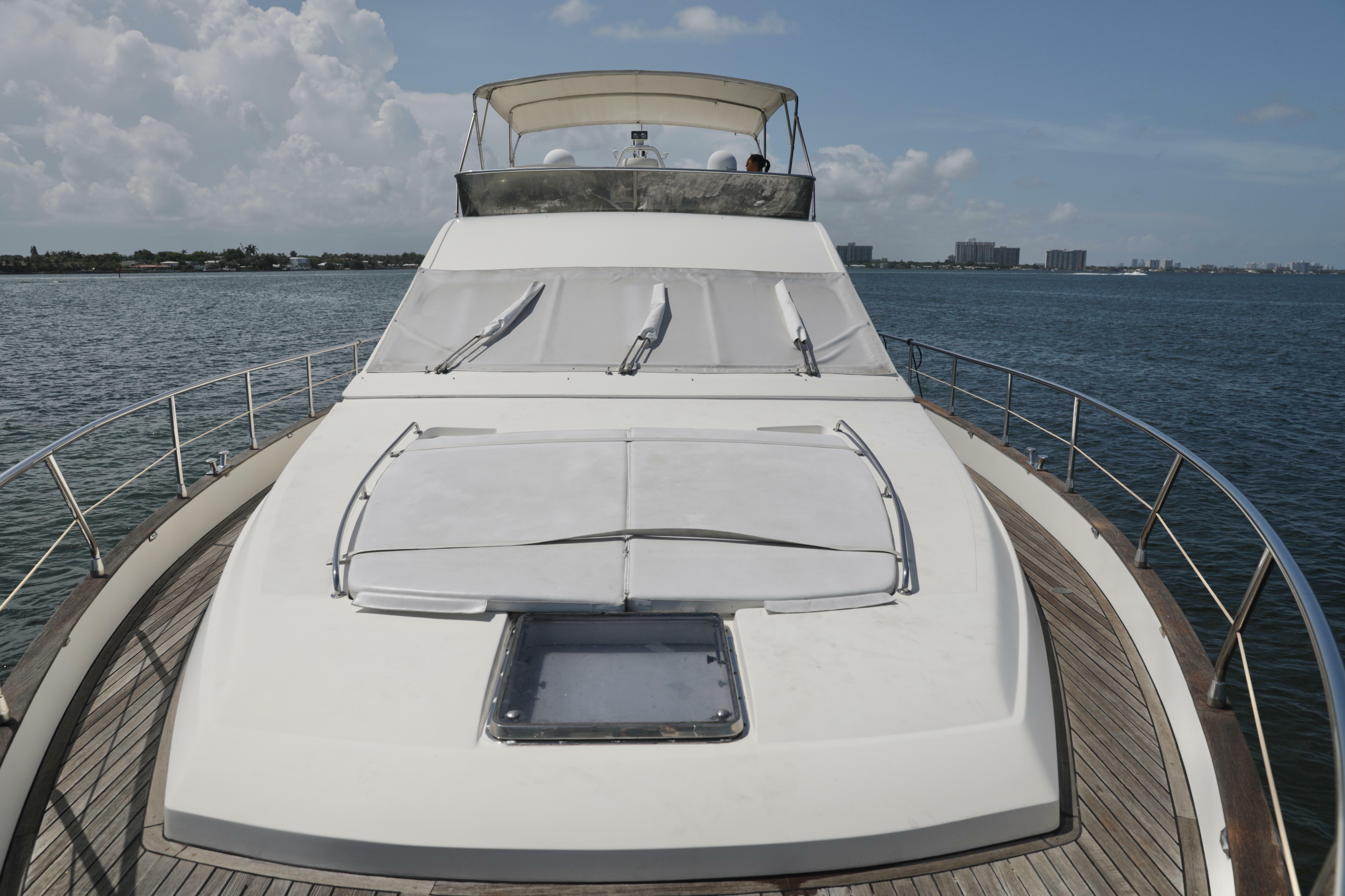 yachts-98422-378990_9.jpg