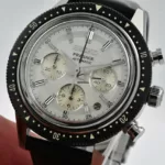 watches-329255-28519657-qytw78btzqbd38umium1y331-ExtraLarge.webp